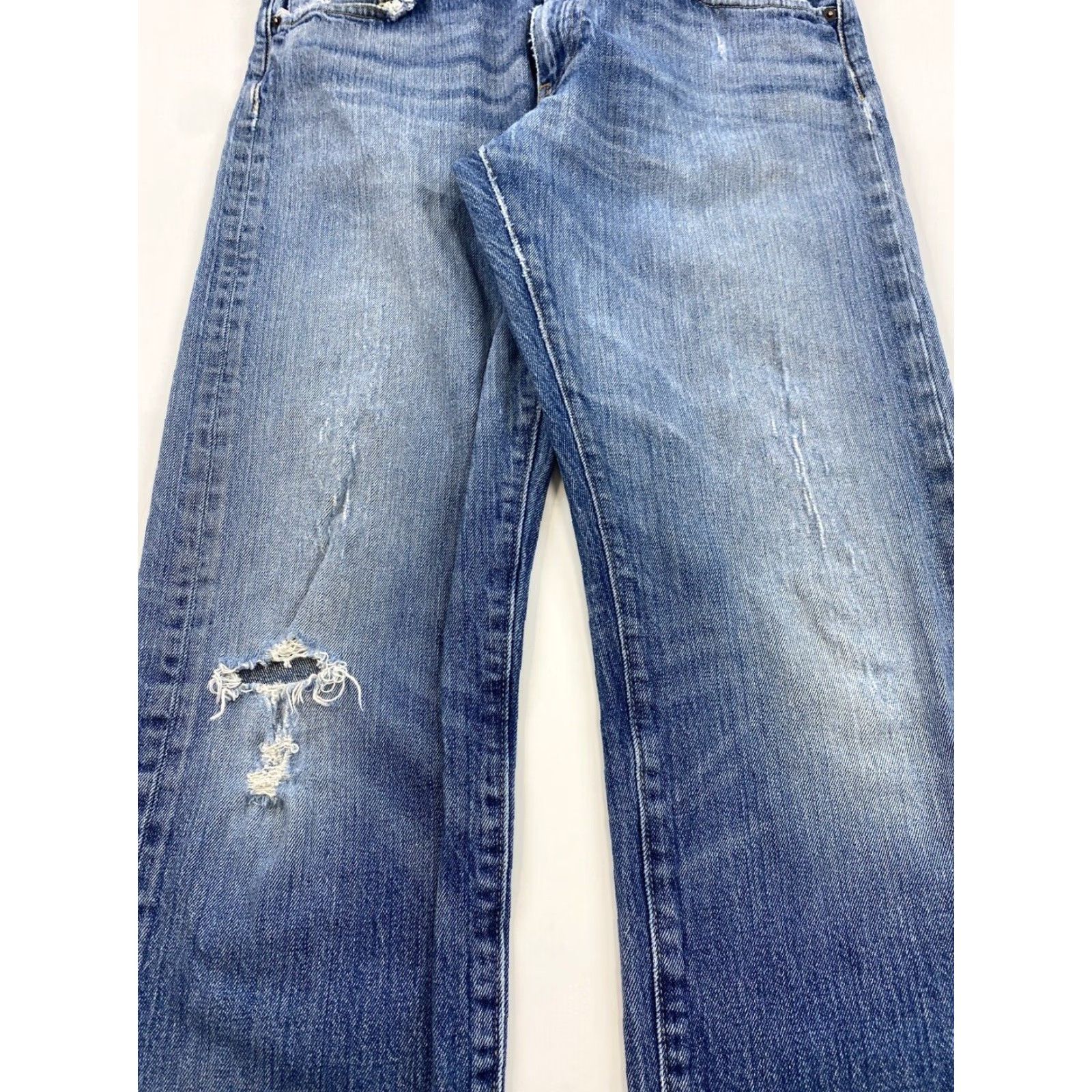 Levi's Levi’s 504 Jeans Mens Size 33x31 Blue Distressed Straight Jeans Mens 33 Blue Distressed 504 Levi’s Mens Clothing Size US 33 - 2 Thumbnail