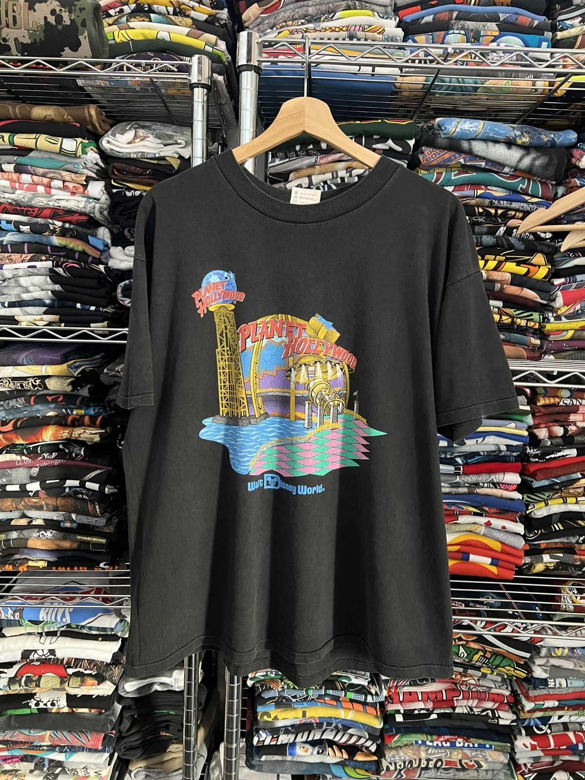Planet Hollywood 90s Walt Disney World Single Stitch Tee Size US XL / EU 56 / 4 - 1 Thumbnail