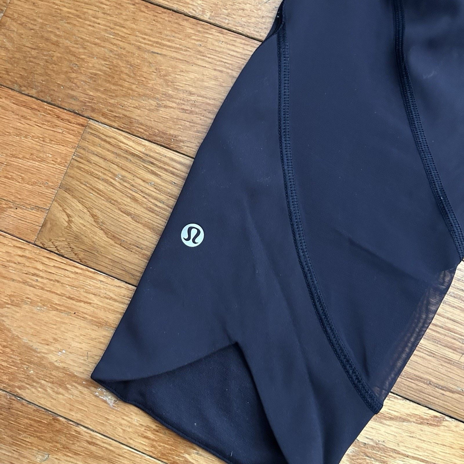 Lululemon Home Stretch Crop Mesh Cut Out Capri Leggings 19” 8 Size 30" / US 8 / IT 44 - 5 Thumbnail
