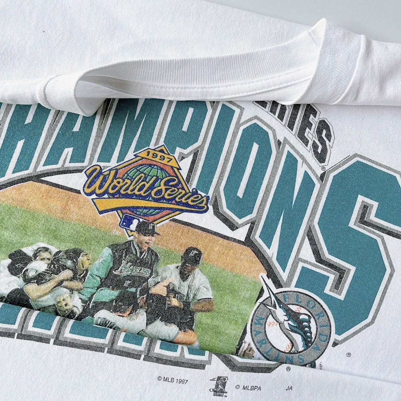 Vintage 90s Florida Marlins MLB t-shirt/ S Size US S / EU 44-46 / 1 - 8 Thumbnail