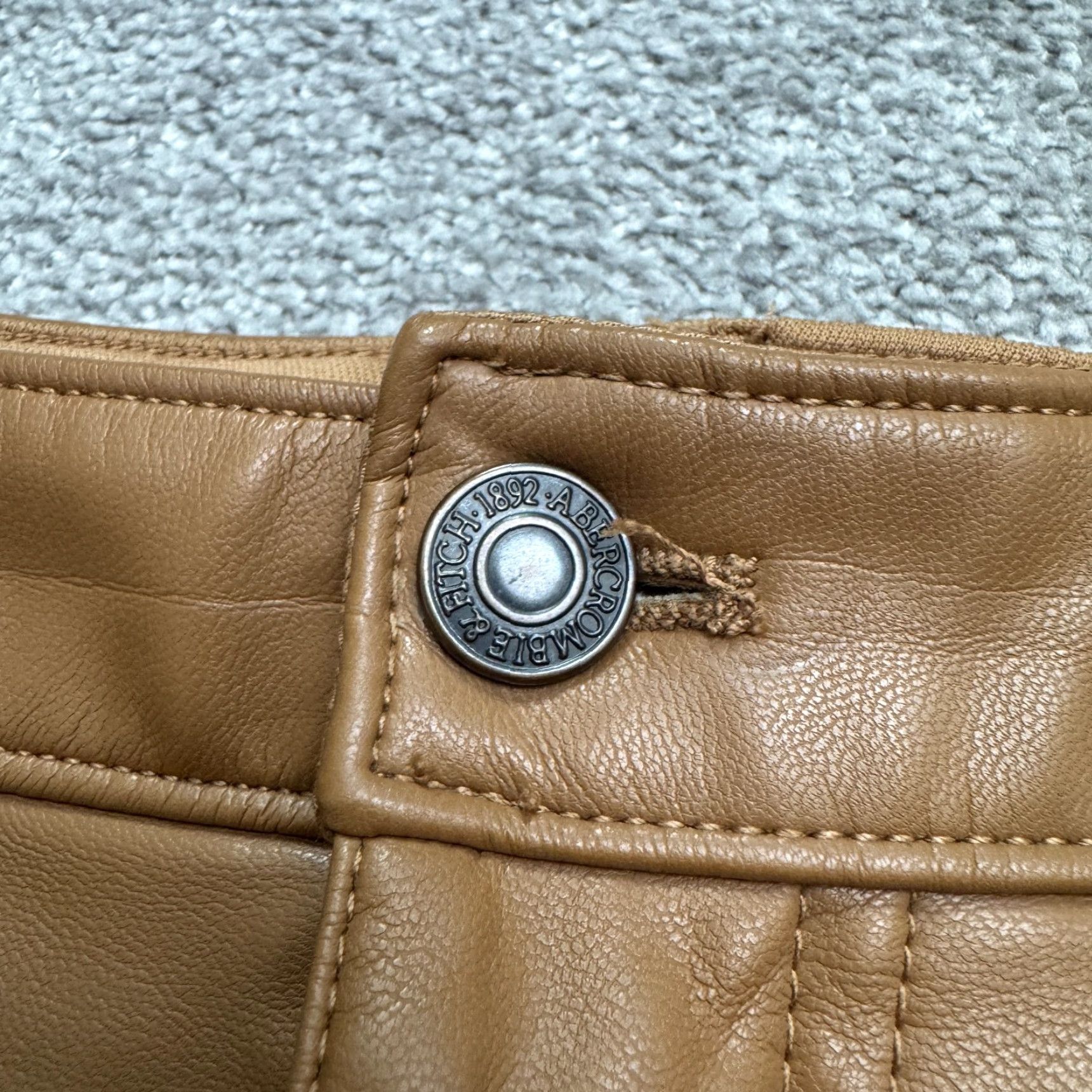 Abercrombie & Fitch Abercrombie & Fitch Pants 90s Straight High Rise Leather 28 Brown Women Size 28" / US 6 / IT 42 - 5 Thumbnail
