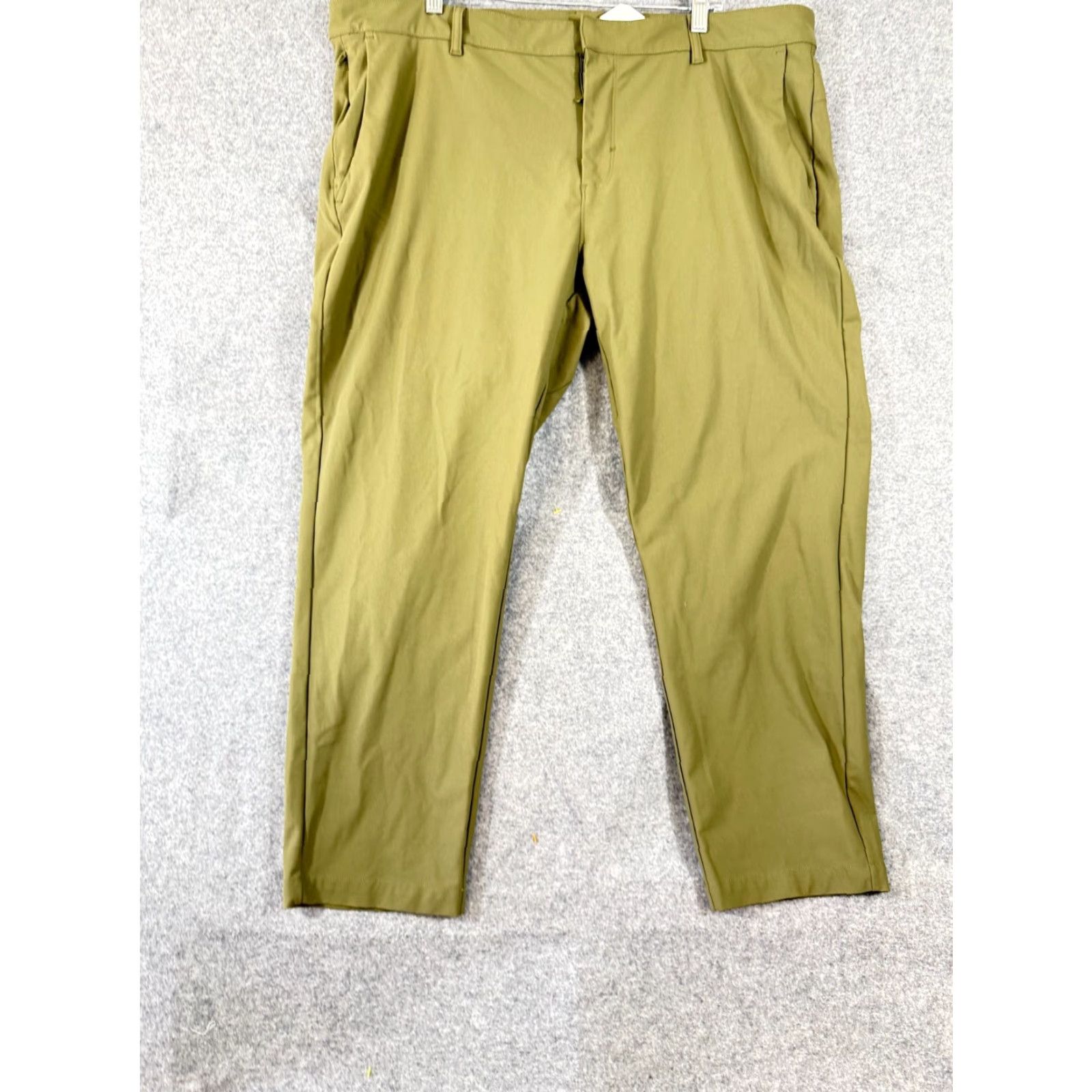 Fabletics Fabletics The Don Golf Performance Chino Pants Mens 42x30 Green Water-Resistant Chino Slacks 42 30 Green Mens Size US 42 / EU 58 - 3 Thumbnail