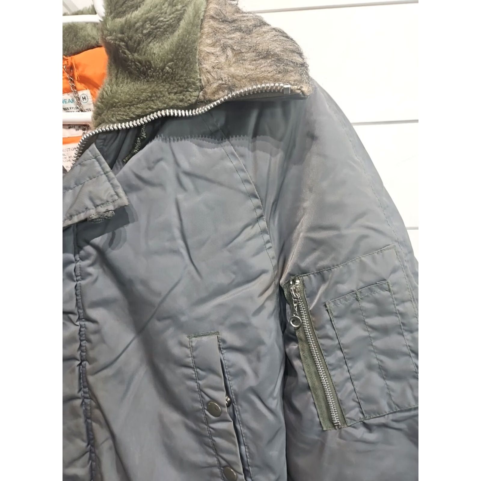 Vintage VINTAGE Kmart N3-B Army Green Satin Fur Trim Hooded Puffer Jacket Coat Mens Medium - Army Style Parka Coat Mens M Brown? Size US M / EU 48-50 / 2 - 3 Thumbnail