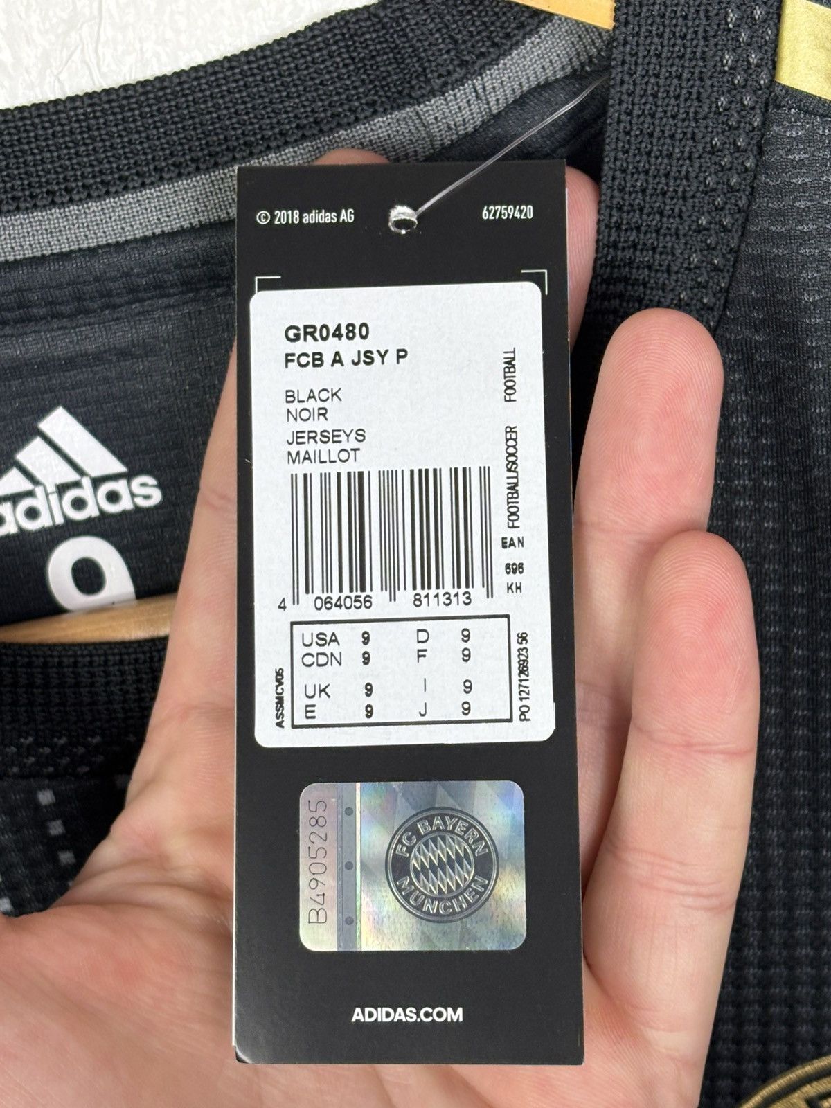 Adidas Bayern Munich 2021-2022 Away Player Issue Soccer Size 9 Size US L / EU 52-54 / 3 - 10 Thumbnail