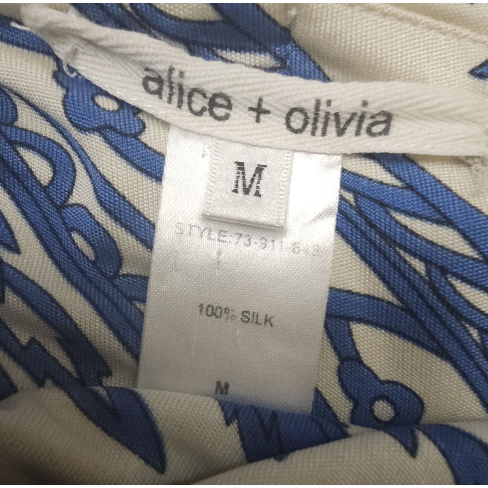 Alice + Olivia Alice + Olivia Silk Blue Floral A-Line Hatler Maxi Dress M Size M / US 6-8 / IT 42-44 - 8 Thumbnail