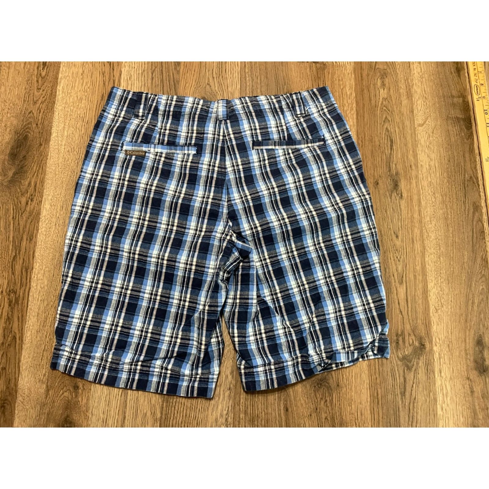 Vintage Columbia Shorts, Women's Size 9, Blue White Plaid, Pockets, Button Front, Chino, Juniors, Womens Size 30" / US 8 / IT 44 - 2 Thumbnail