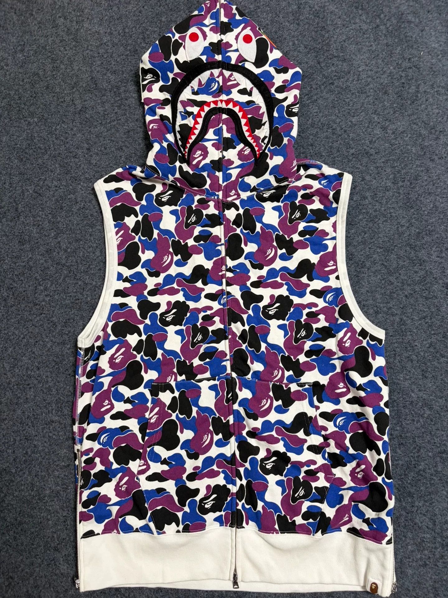 Bape Bape Multi Shark Sweatshirt Pullover Size US XL / EU 56 / 4 - 1 Thumbnail