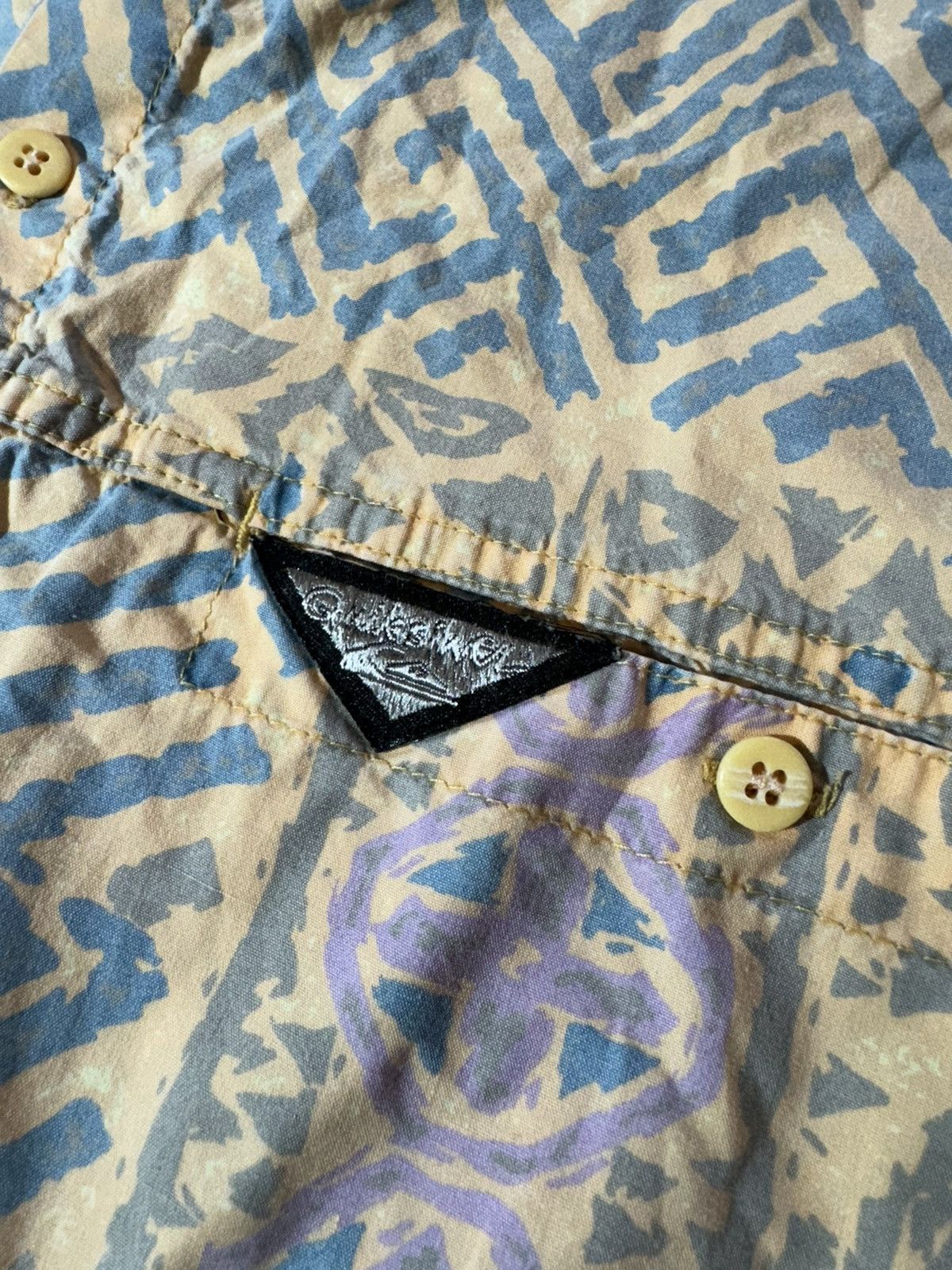 Quiksilver × Vintage 90’s Vintage Quiksilver AOP Aztec Surf USA Corduroy Shirt Size US XXL / EU 58 / 5 - 6 Thumbnail