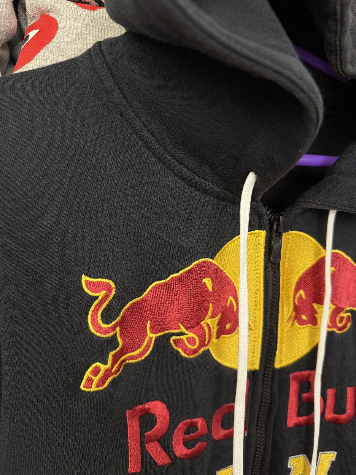 Japanese Brand Red Bull Vintage Zip Hoodie Big Center Logo Y2K Size US S / EU 44-46 / 1 - 14 Thumbnail