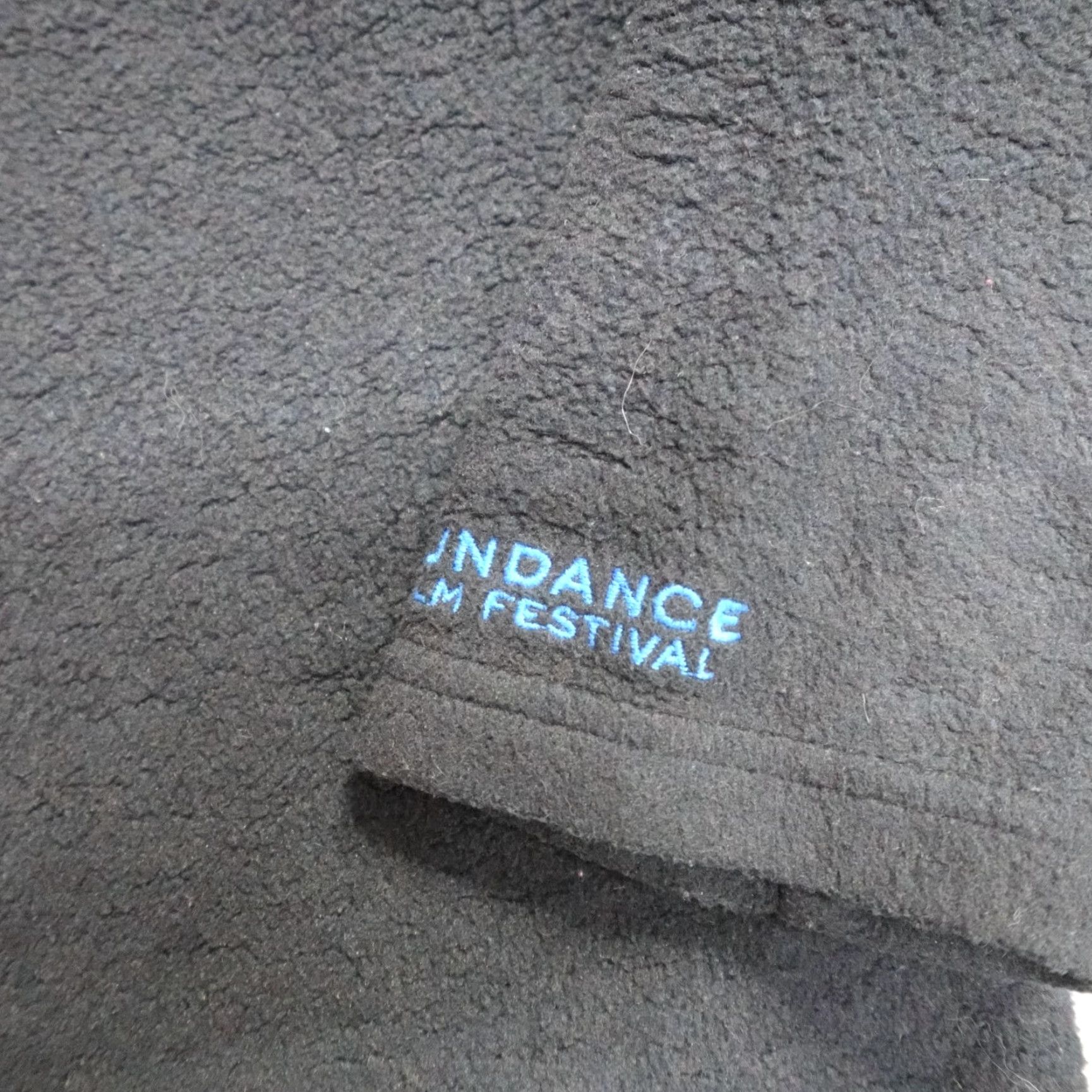 Vintage Sundance Film Festival Sweatshirt Pullover XL Black 2010 1/4 Zip Made in USA Men Activewear Vintage: No Size US XL / EU 56 / 4 - 2 Thumbnail