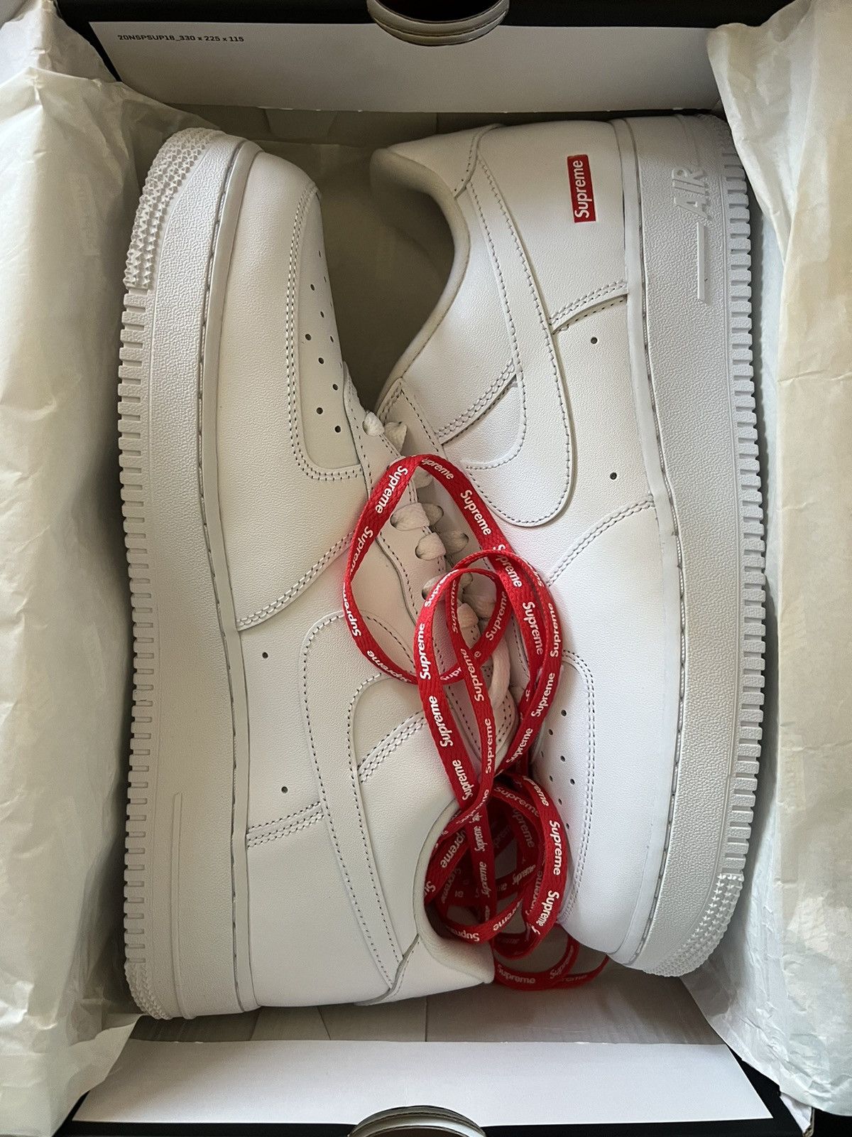 Nike × Supreme Supreme Nike Air Force 1 low Size US 11 / EU 44 - 1 Preview