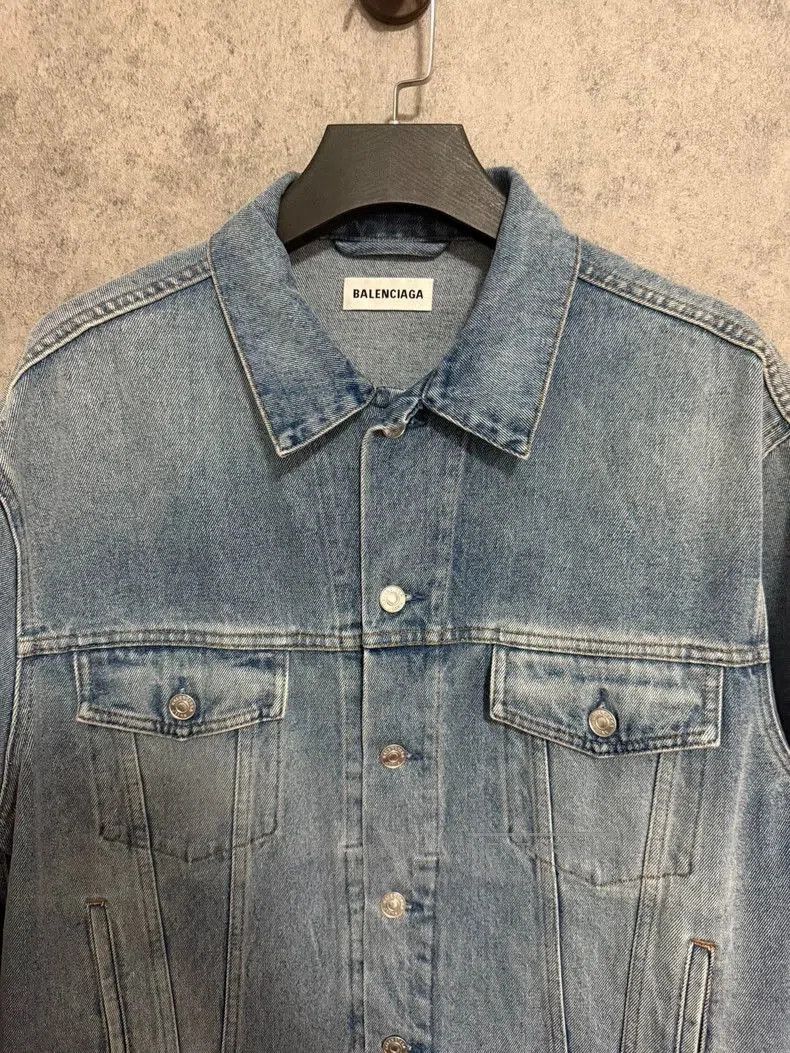 Balenciaga Balenciaga Light Wash Denim Jacket. Size US M / EU 48-50 / 2 - 4 Thumbnail