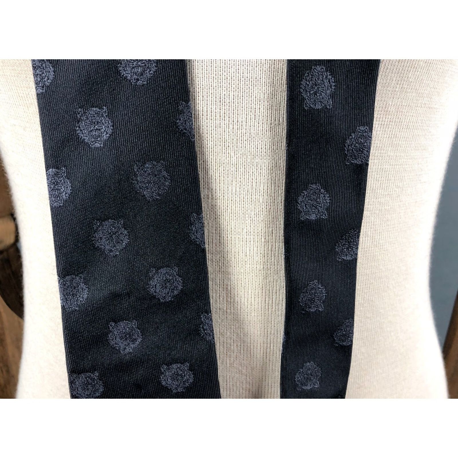 Kenzo KENZO Paris Men's Tie Dark Gray Silk Animal Print Necktie Classic 100% Silk Gray Mens Tie Size ONE SIZE - 4 Thumbnail