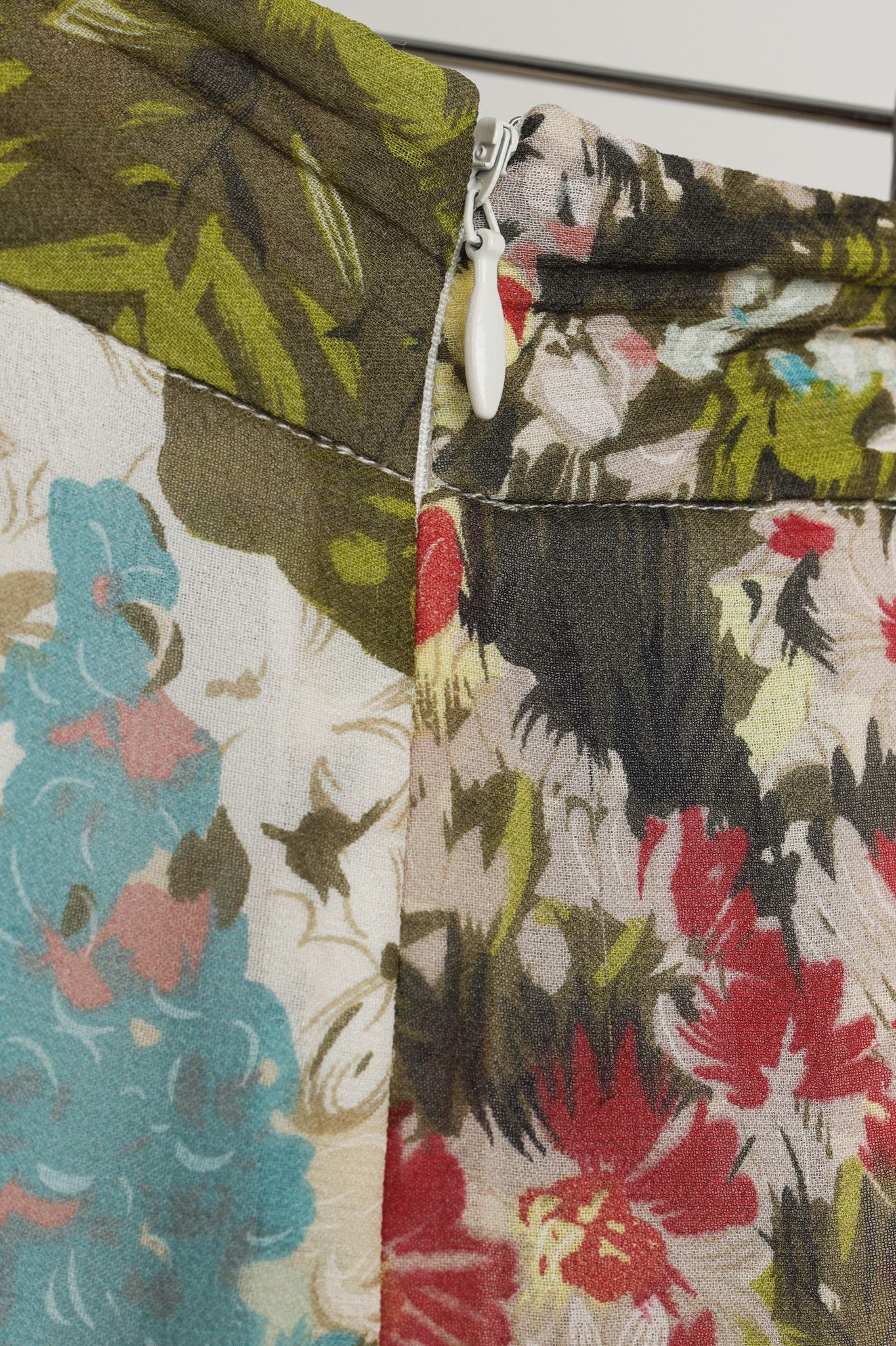 Kenzo Kenzo Vintage Floral Silk Flared Midi Skirt Size 31" - 9 Thumbnail