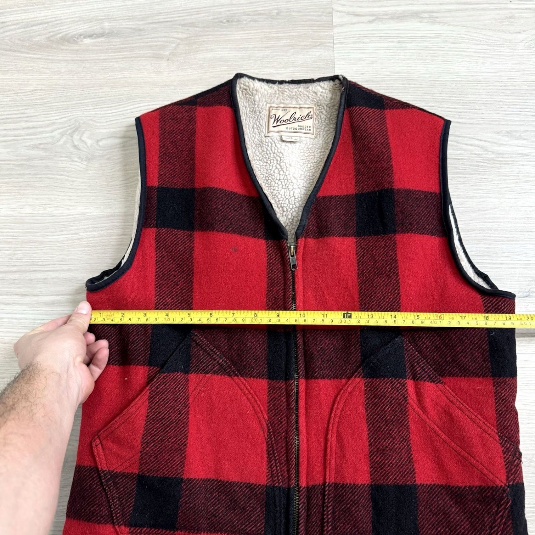 Vintage VINTAGE Woolrich Vest M Red Plaid Wool Sherpa Lined Buffalo Mackinaw USA Rugged Men s Size US M / EU 48-50 / 2 - 6 Thumbnail