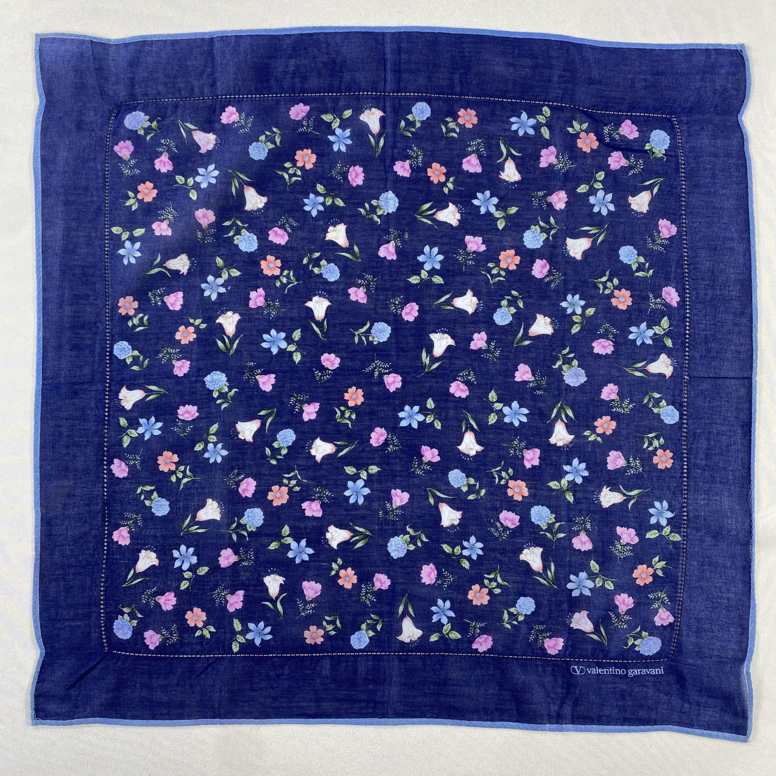 Valentino × Vintage Valentino Garavani Bandana/ Handkerchief / Neckerchief-P869 Size ONE SIZE - 1 Thumbnail