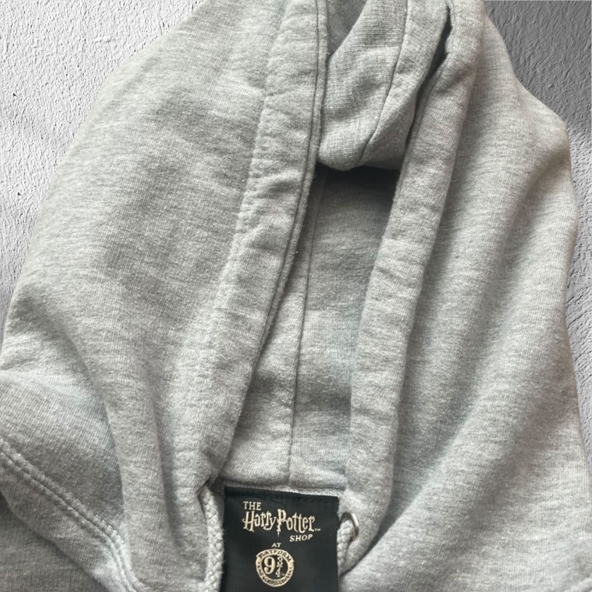 Vintage Harry Potter Gryffindor Crest Pullover Hoodie – Large Size US L / EU 52-54 / 3 - 3 Thumbnail