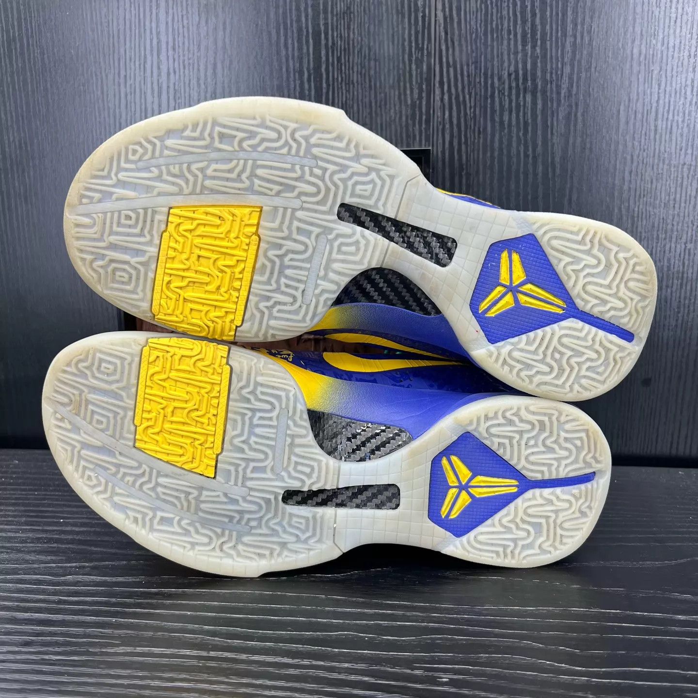 Nike ZK5 Blue Yellow 42 2x Indoor Like New Original Box Size US 8.5 / EU 41-42 - 5 Thumbnail