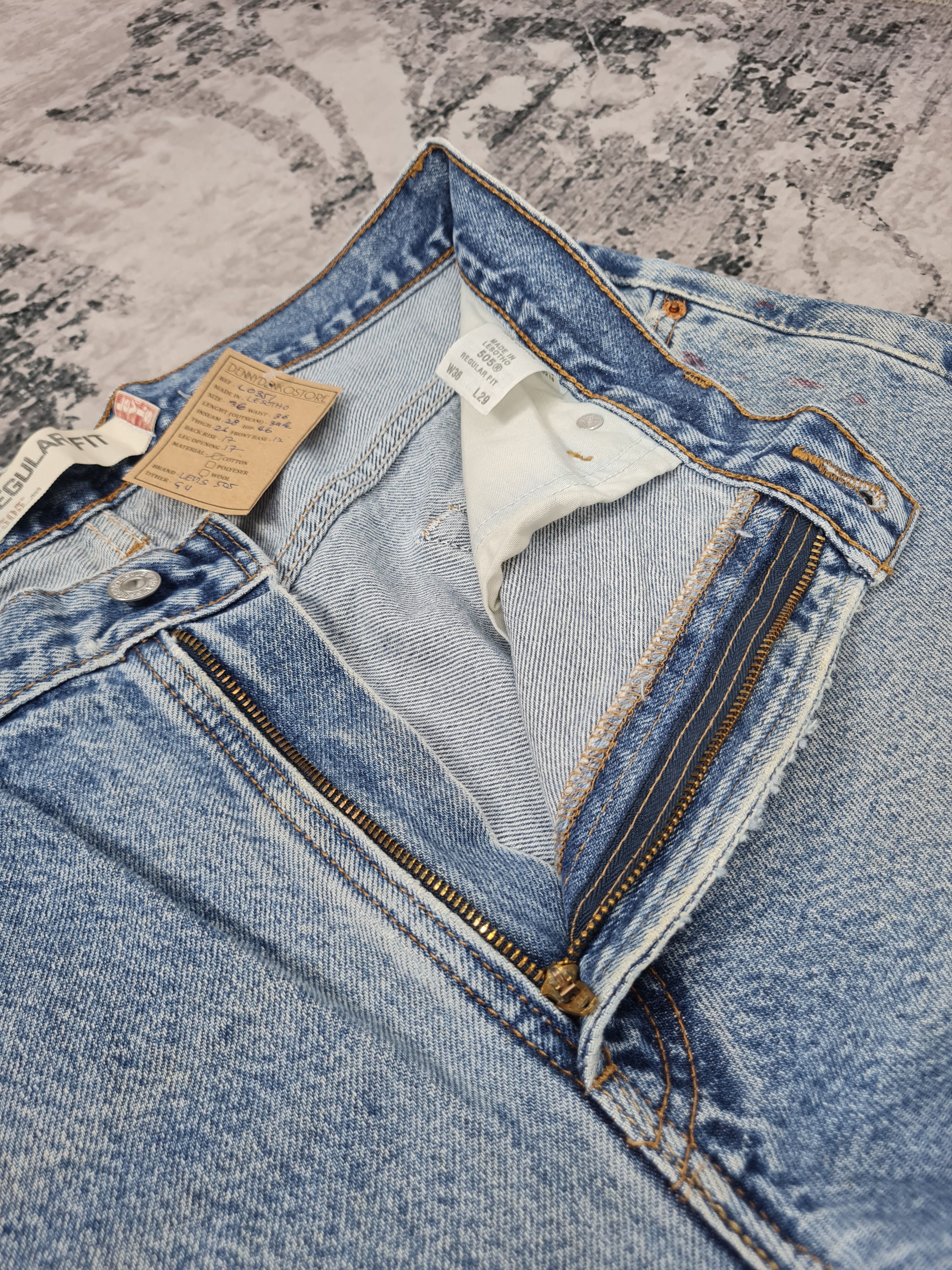 Levi's Vtg LEVIS 505 Single R Faded Cropped Jeans L0351 Size 36X28 Size US 36 / EU 52 - 12 Thumbnail