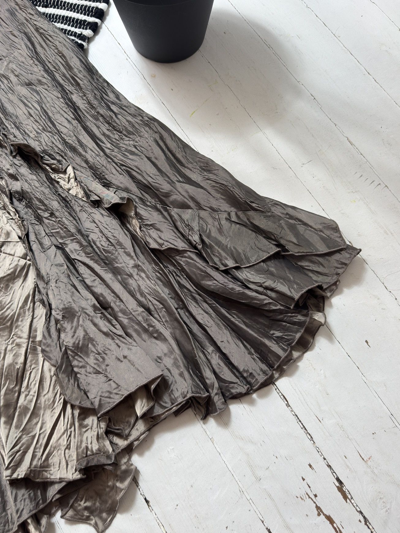 Other VINTAGE SILK ASYMMETRICAL RUFFLE MAXI SKIRT Size 30" / US 8 / IT 44 - 3 Thumbnail
