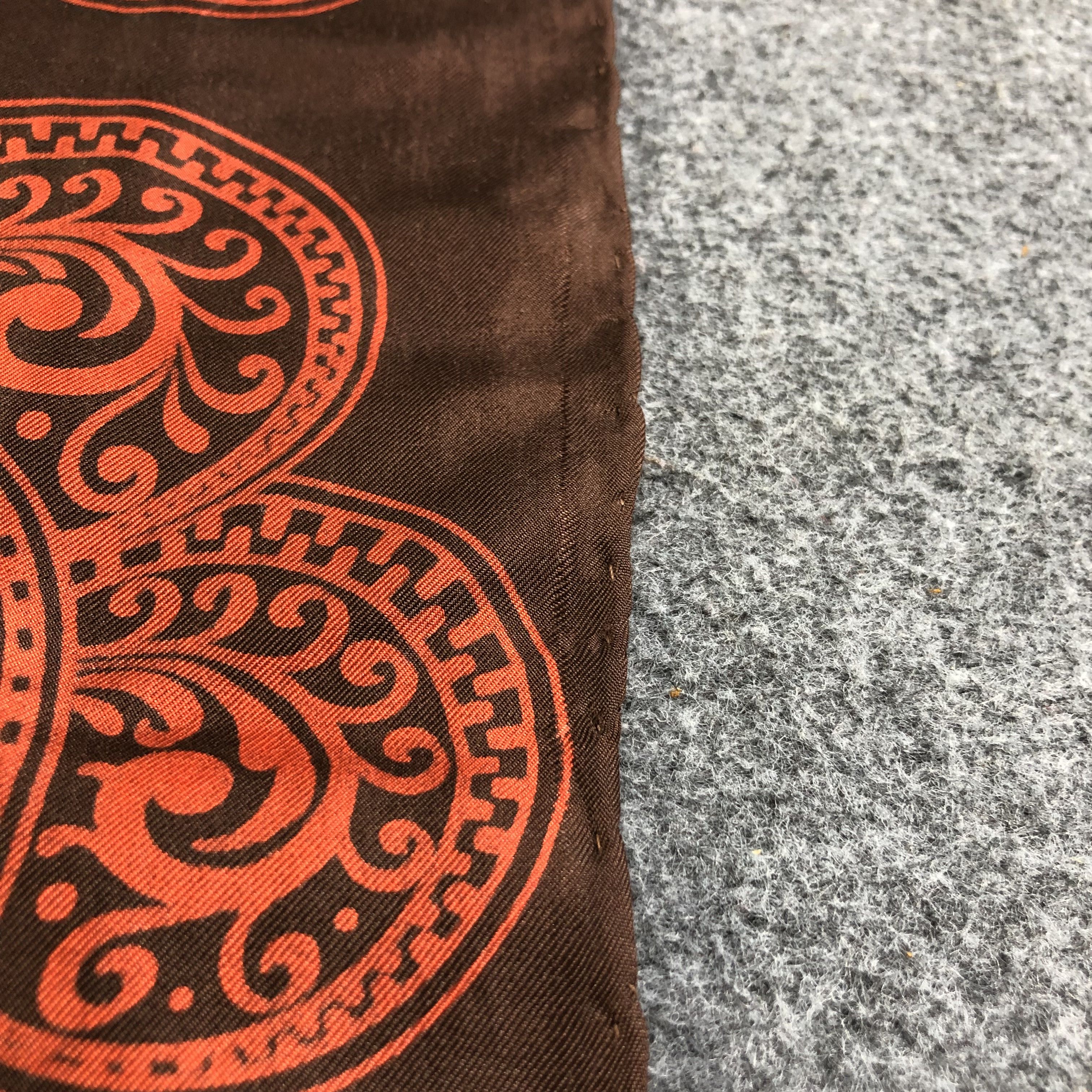 Vintage Luxury Design Hand Rolled Silk Scarf M393 Size ONE SIZE - 4 Thumbnail