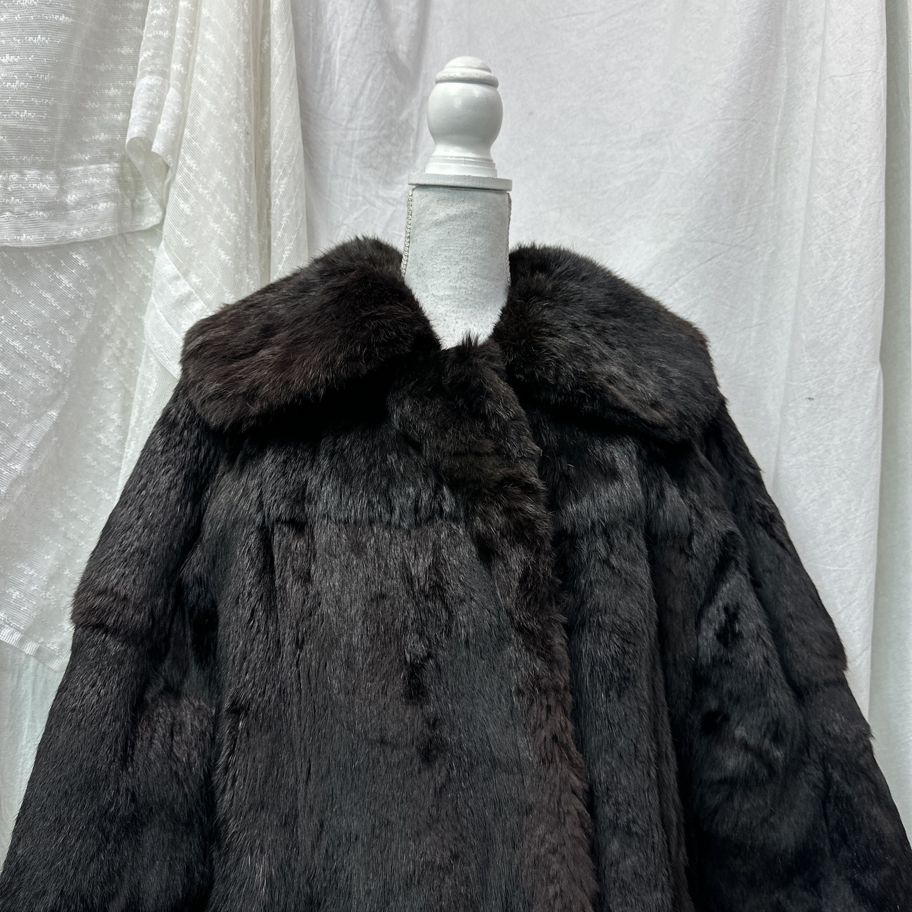 Vintage Vintage Old Money Oversized Chocolate Brown Rabbit Fur 80s Size XL / US 12-14 / IT 48-50 - 2 Thumbnail
