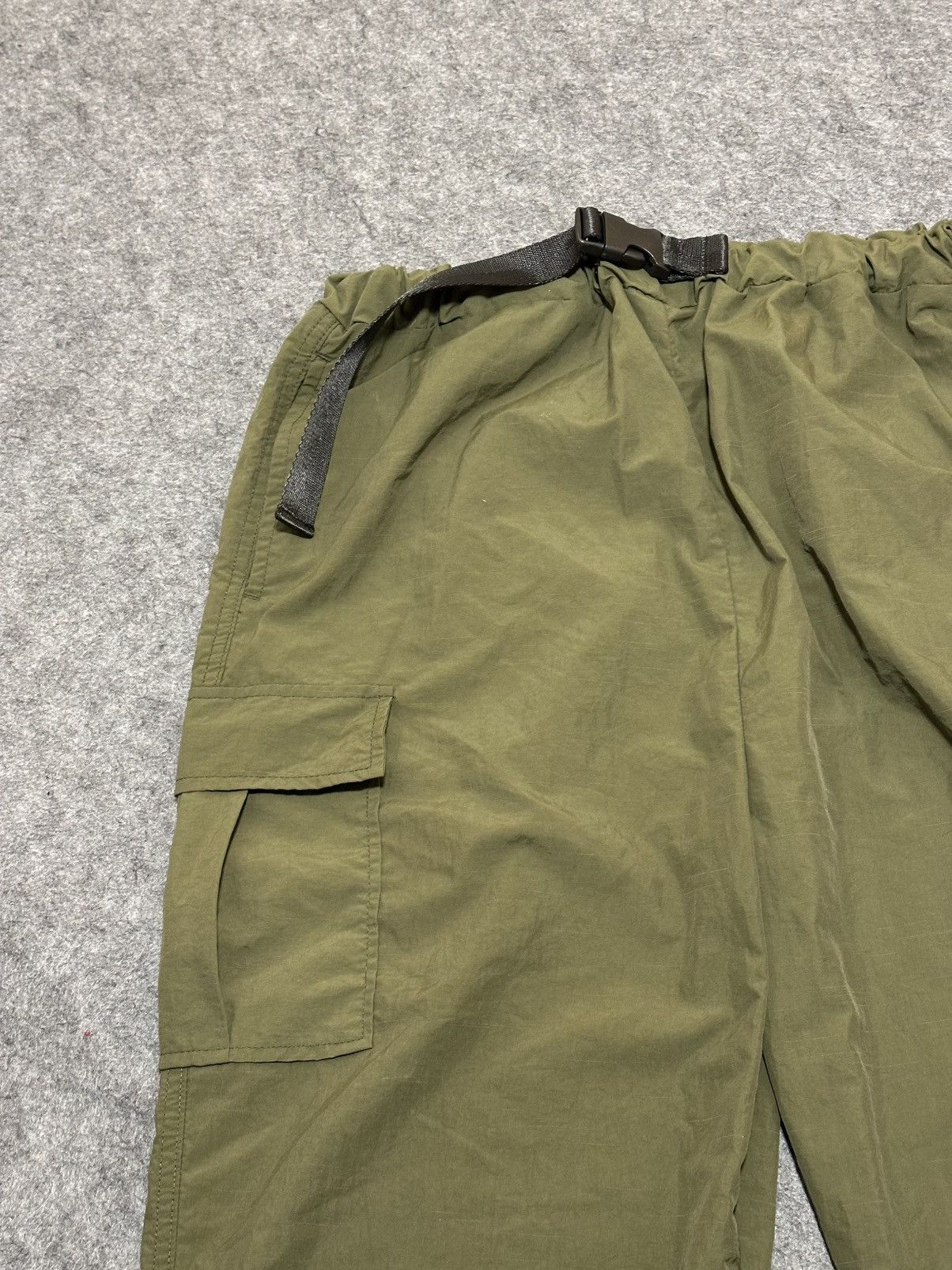 Japanese Brand nylon pants from the Blue strive brand . Size US 30 / EU 46 - 5 Thumbnail