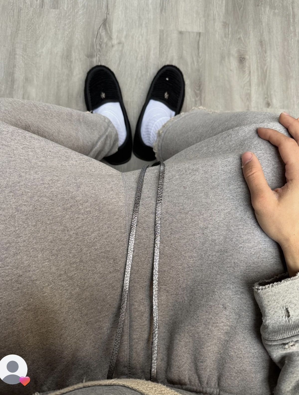 Other UNDS ‘6/7 Sweatshort Capris Heather Grey’ Size US 34 / EU 50 - 12 Thumbnail