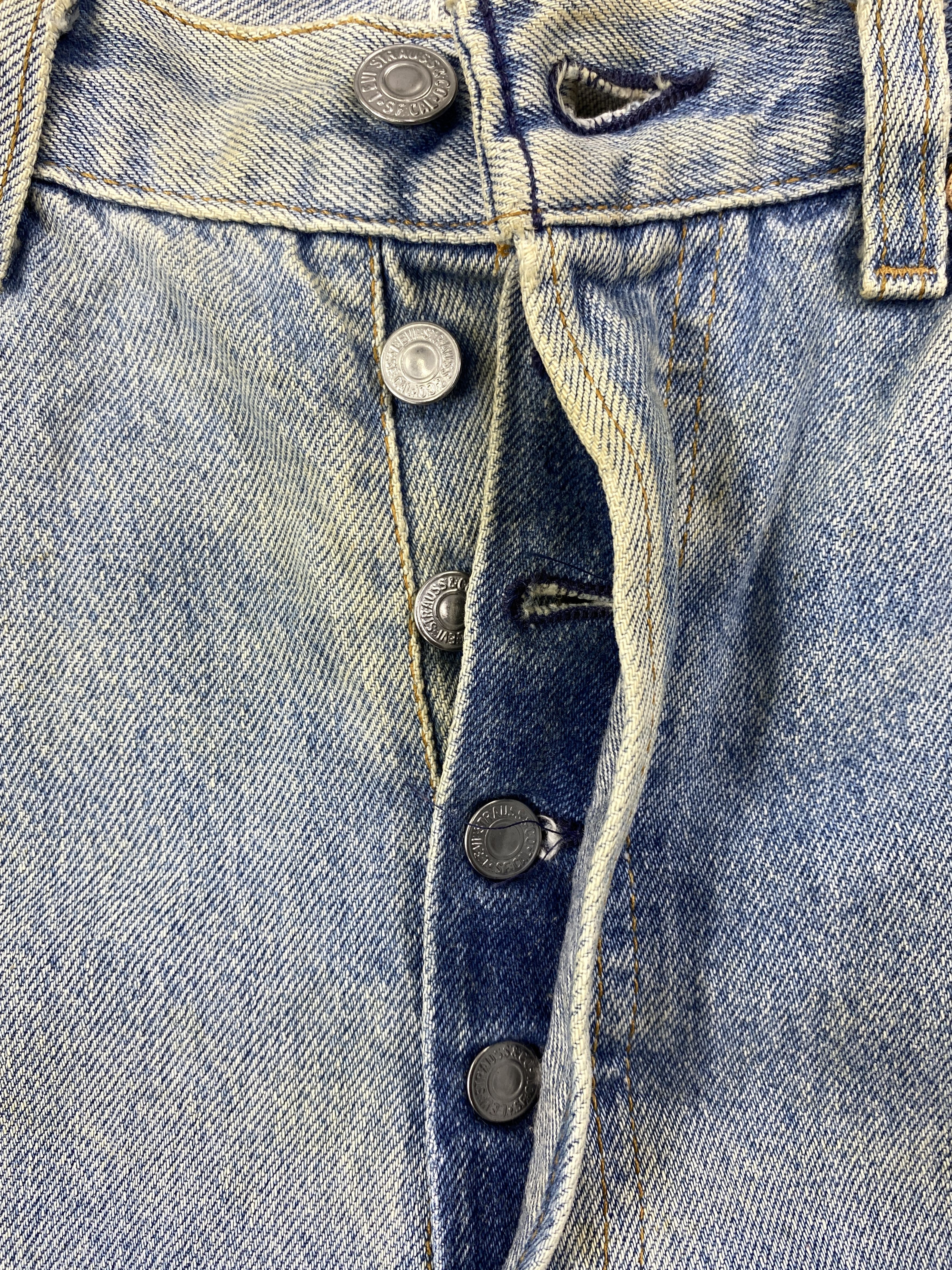 Levi's 90's Light Blue Wash Vintage Levi's 501 USA 31x27.5 JN1642 Size US 31 - 6 Thumbnail