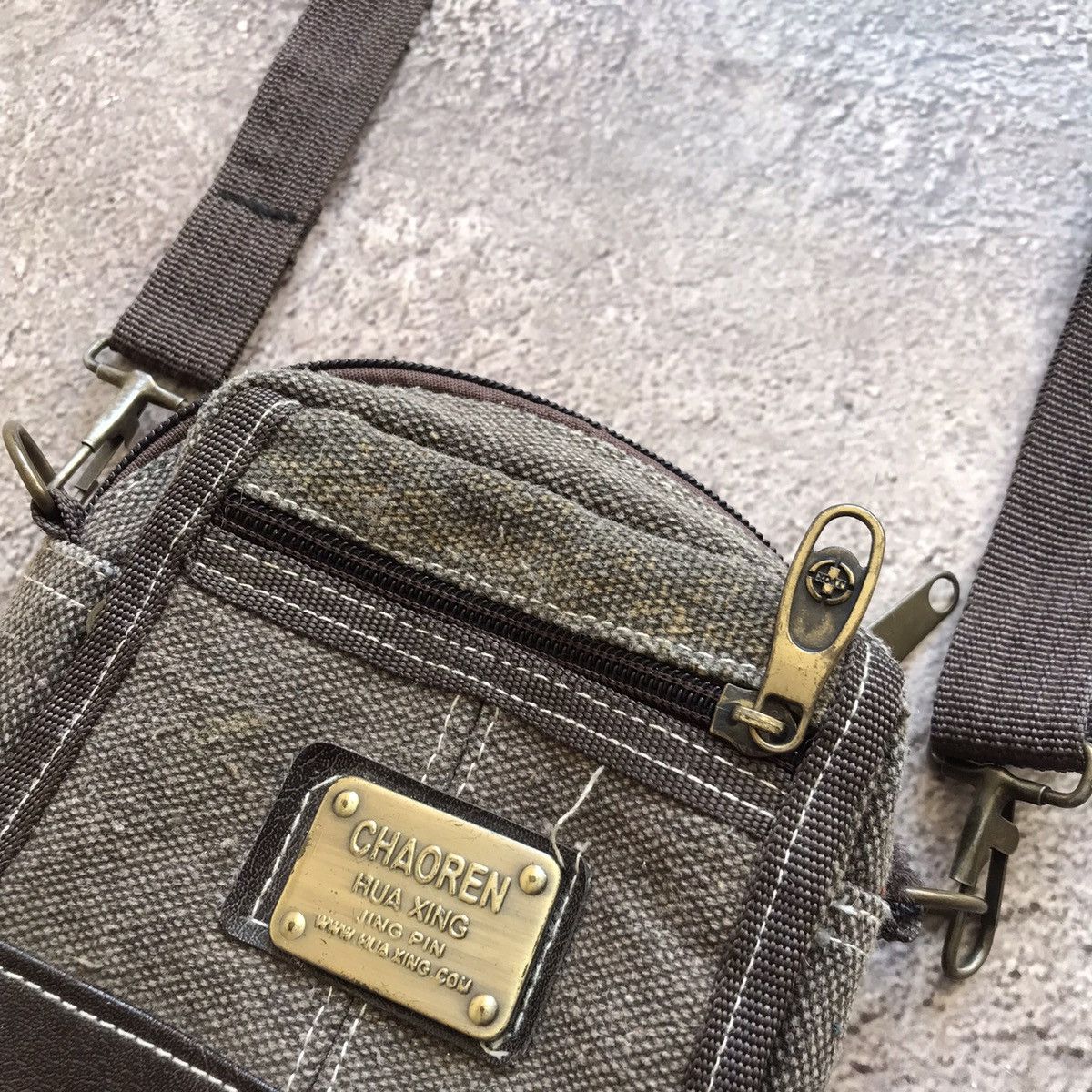 Vintage Vintage Y2K Japanese Crossbody Bag Techwear Streetwear OS Size ONE SIZE - 3 Thumbnail