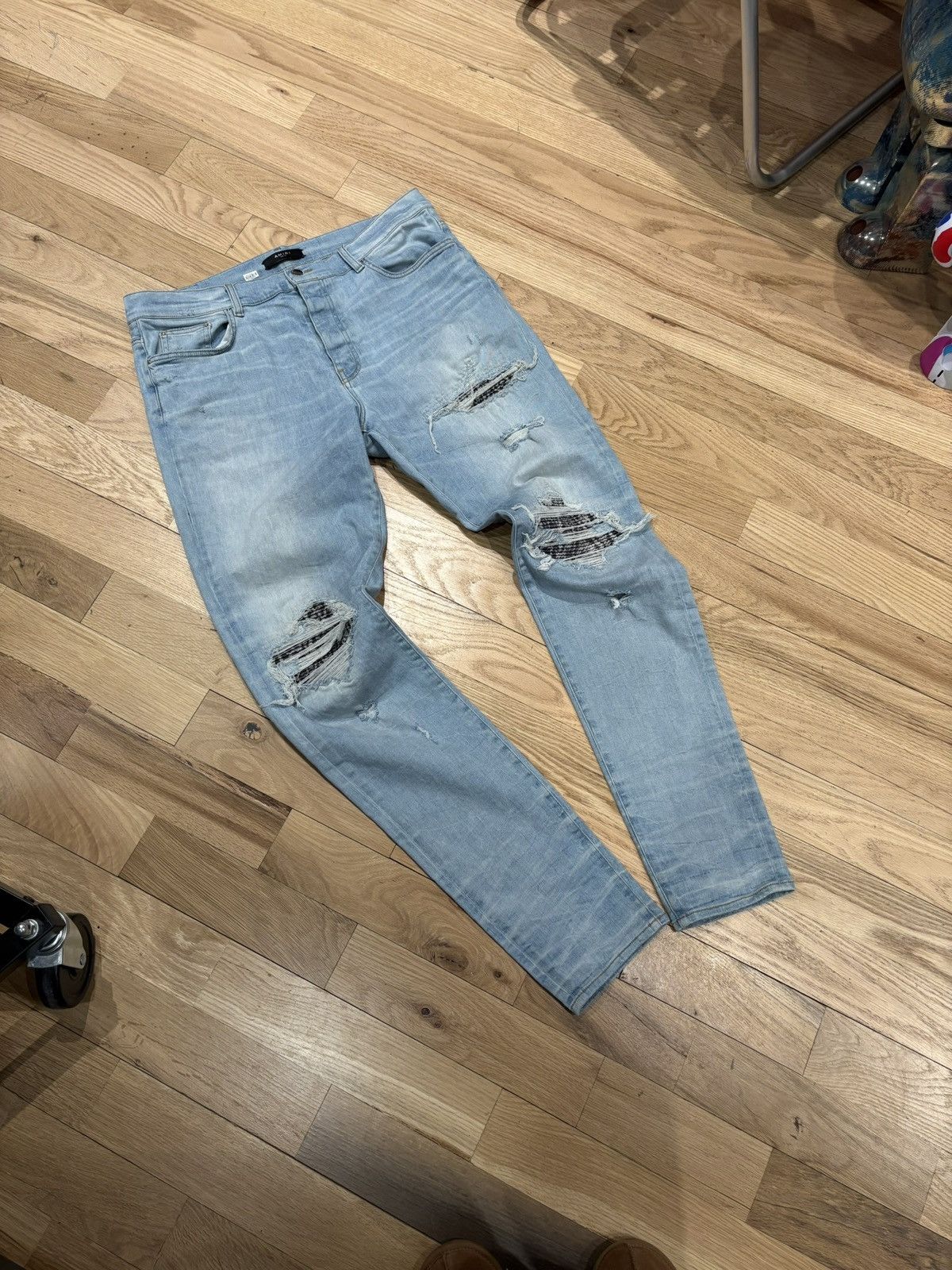 Amiri Amiri Jeans Light Wash Distressed Size 38 Size US 38 / EU 54 - 1 Thumbnail