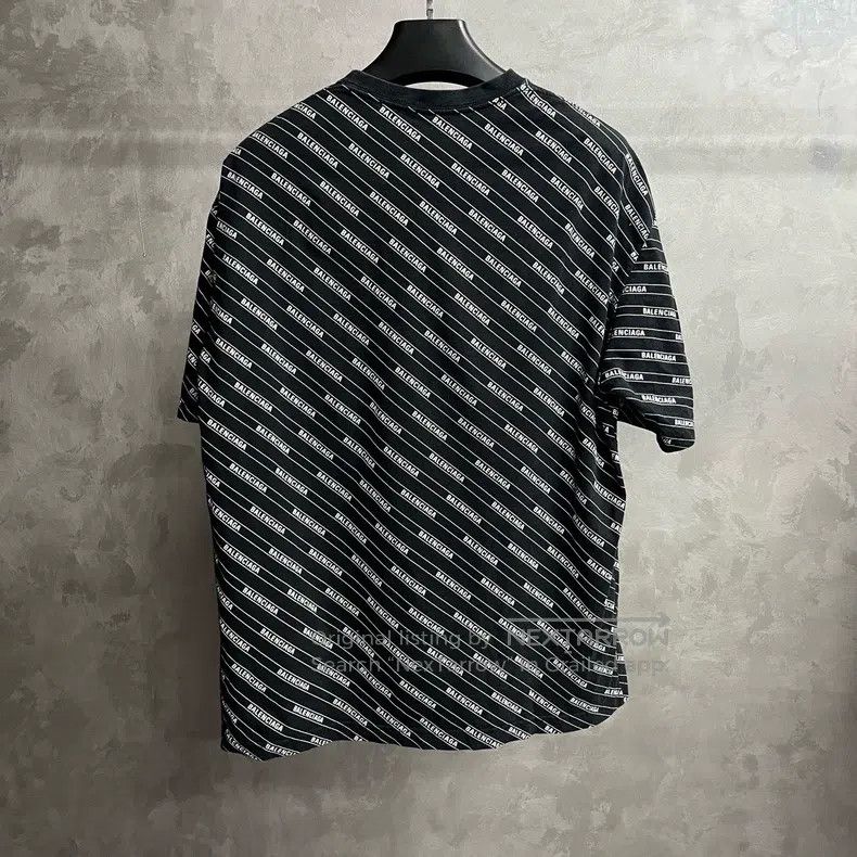 Balenciaga Balenciaga Black barrage full print pattern logo round nec Size US XS / EU 42 / 0 - 2 Thumbnail