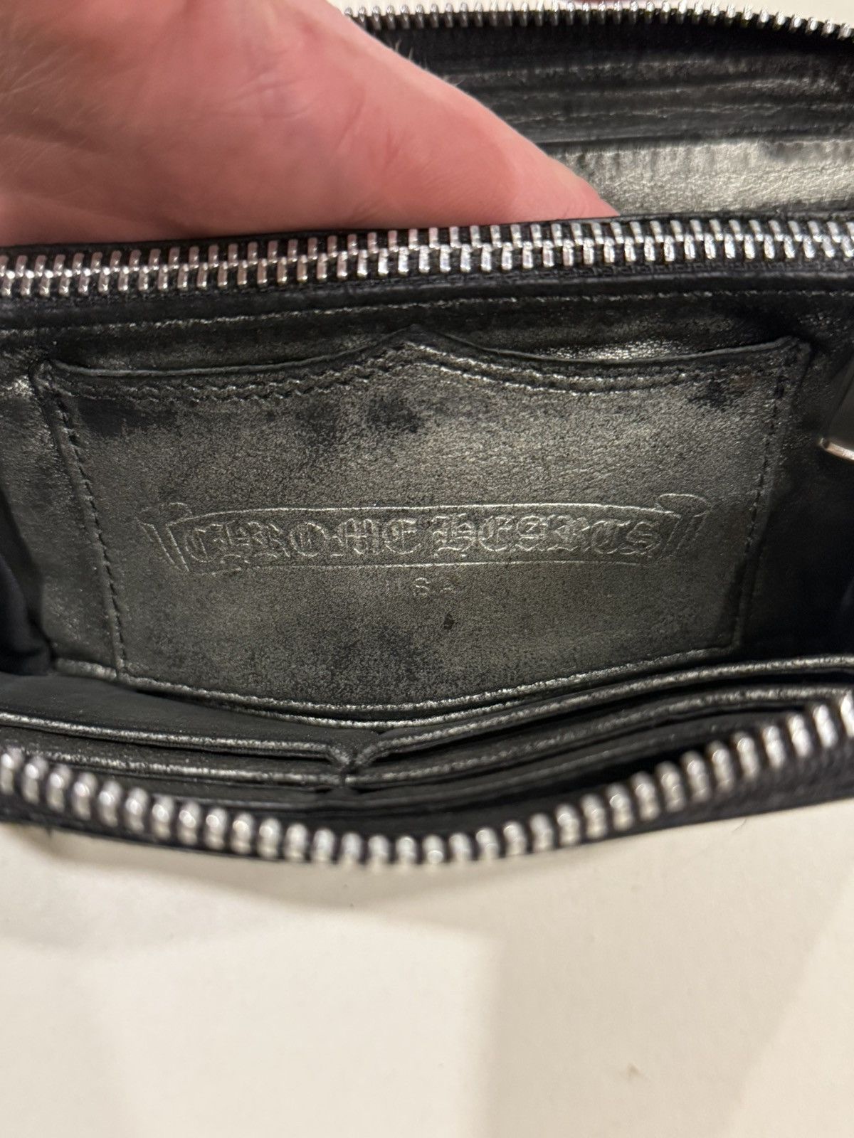 Chrome Hearts Chrome Hearts 3 Cemetery Cross Black Leather Zip Wallet Gold Size ONE SIZE - 7 Thumbnail