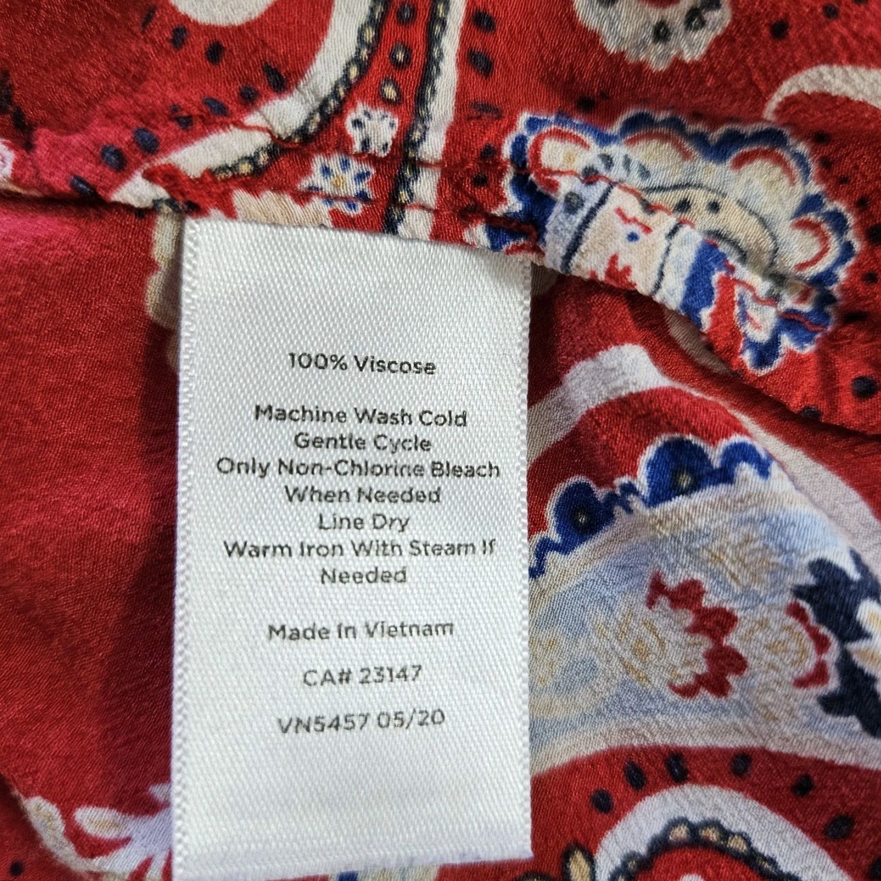 Talbots Talbots Womens Top XS Red Blue Paisley Sleeveless Viscose Blouse Shirt Womens XS Red Paisley Talbots Size XS / US 0-2 / IT 36-38 - 4 Thumbnail