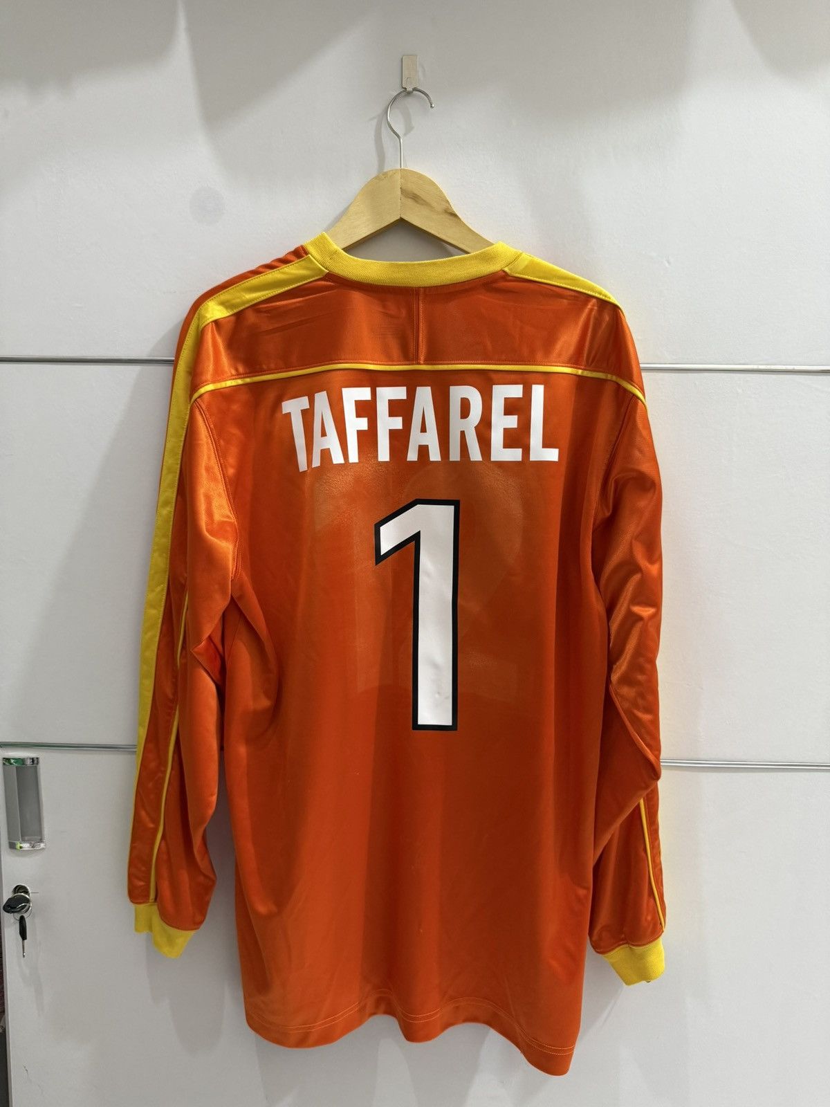 Other Brazil 1998 Goalkeeper Taffarel Size US L / EU 52-54 / 3 - 2 Thumbnail