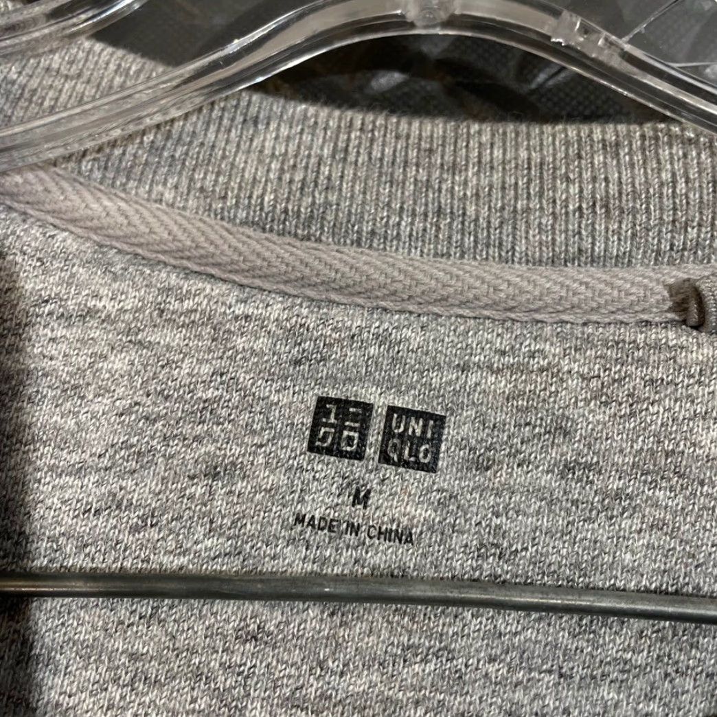 Uniqlo Uniqlo Women's Medium Active Pullover Crewneck Long Sleeve Light Gray/Solid Sweater Size M / US 6-8 / IT 42-44 - 2 Thumbnail