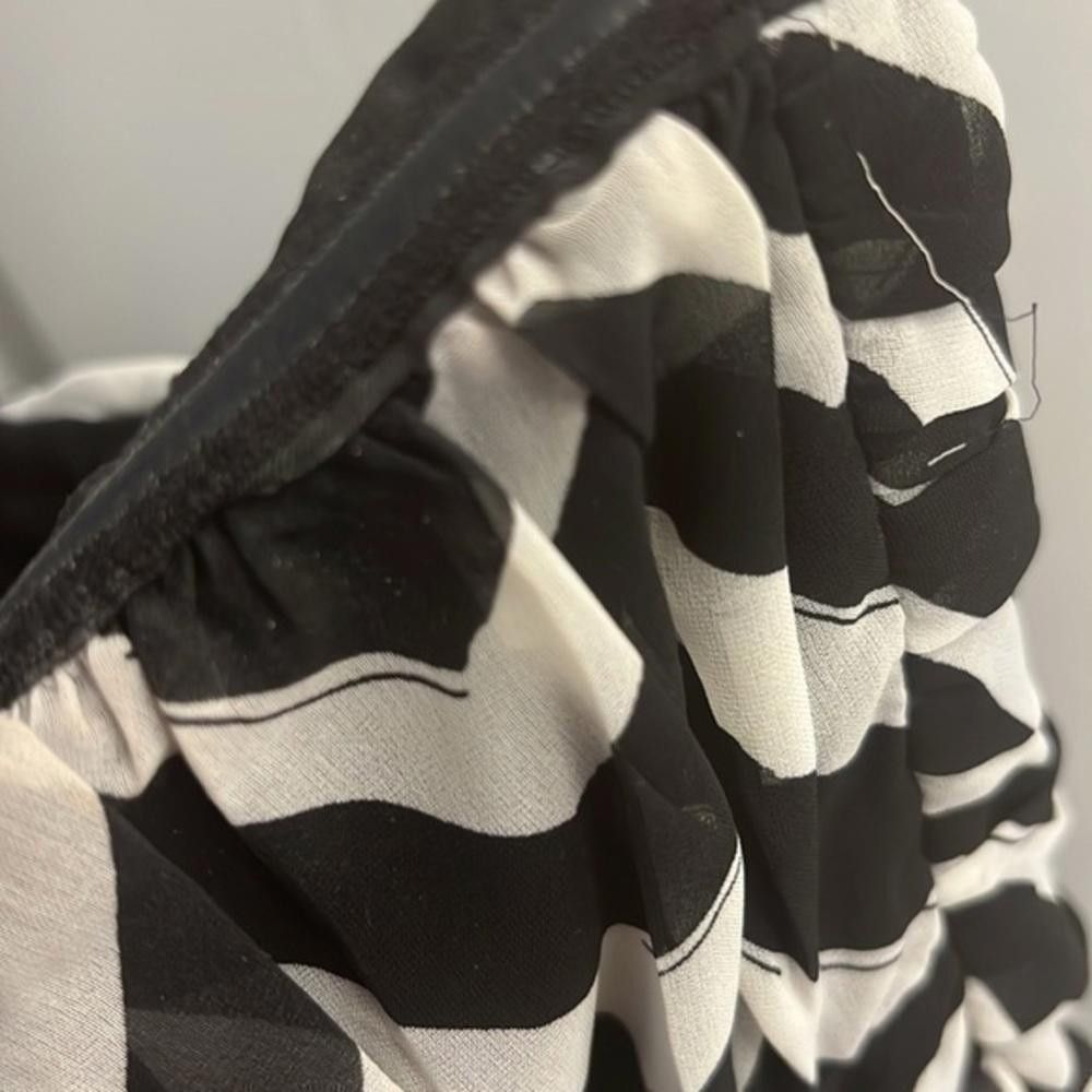 H&M H and M zig zag formal dress Size M / US 6-8 / IT 42-44 - 7 Thumbnail