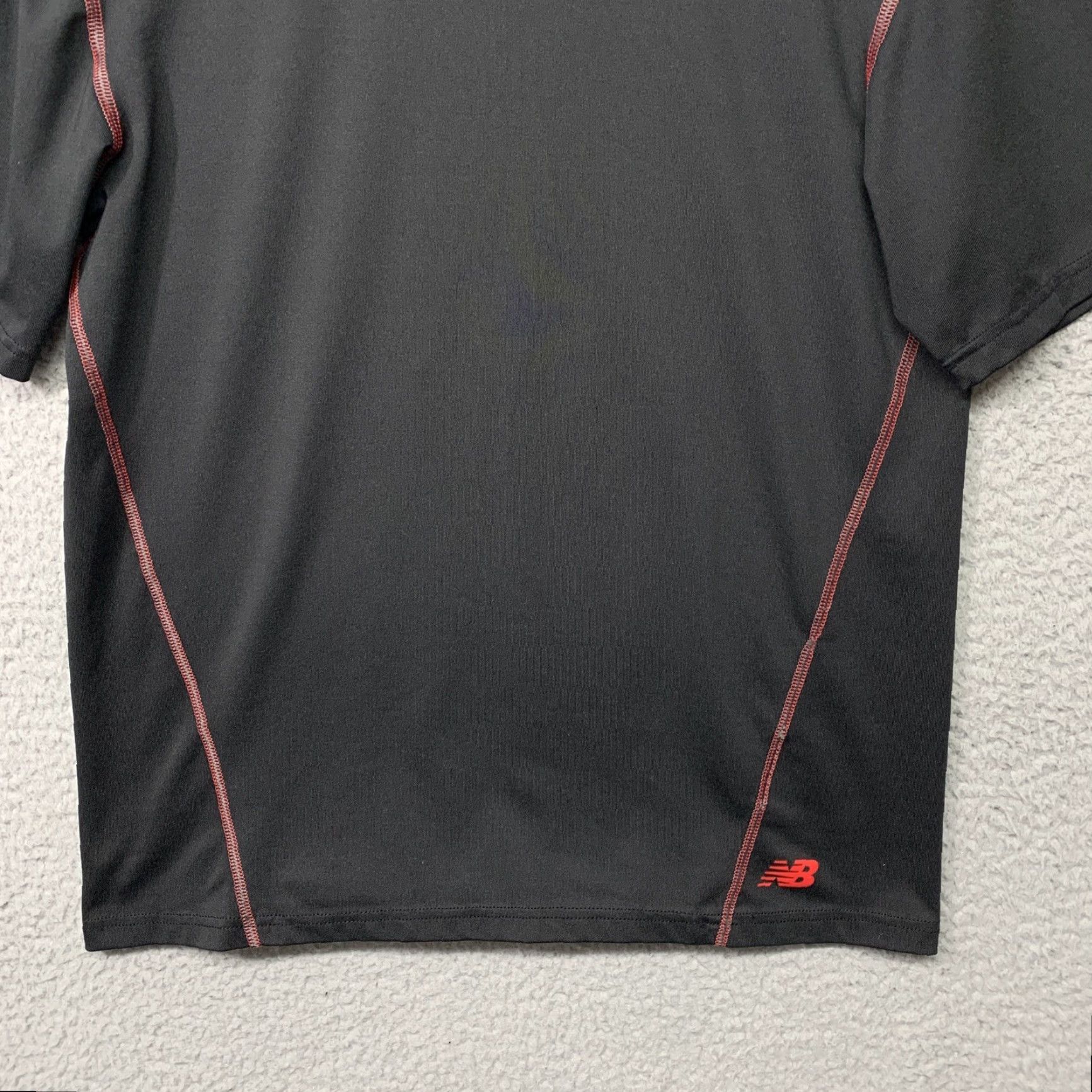 New Balance New Balance Athletic Top Women’s S Short Sleeve Running Black Quick Dry Shirt Size S / US 4 / IT 40 - 3 Thumbnail