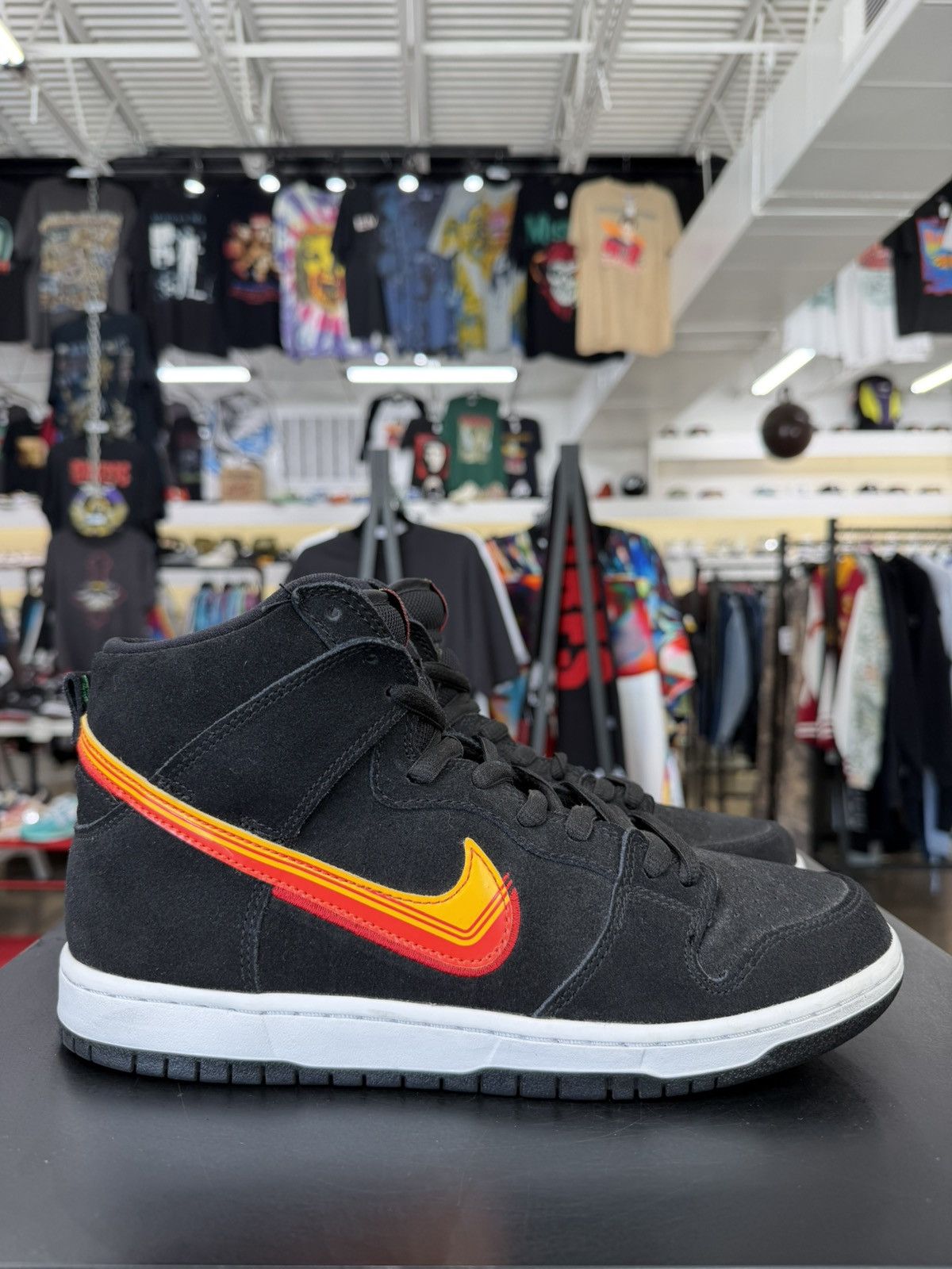 Nike Nike SB Dunk High Truck It Size 9.5 (2020) Size US 9.5 / EU 42-43 - 6 Thumbnail