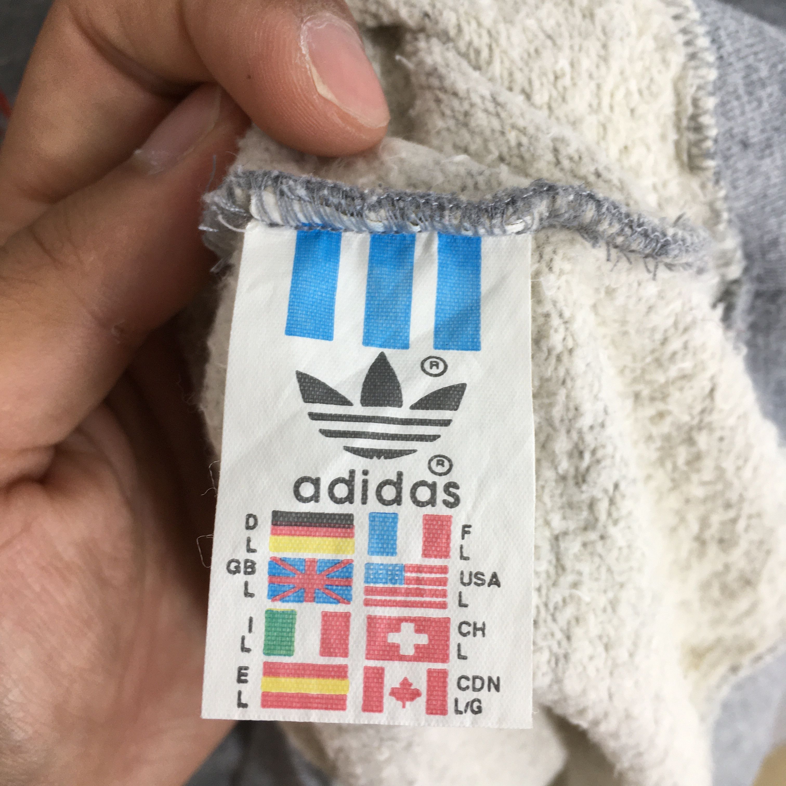 Adidas Vintage 90s Adidas Trefoil Sweatshirt Large Size US L / EU 52-54 / 3 - 5 Thumbnail