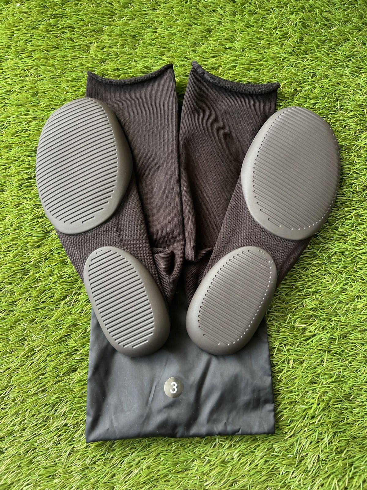 Kanye West Size 3 - Yeezy Pod Black - YZYPODBLK Size US 12 / EU 45 - 1 Thumbnail