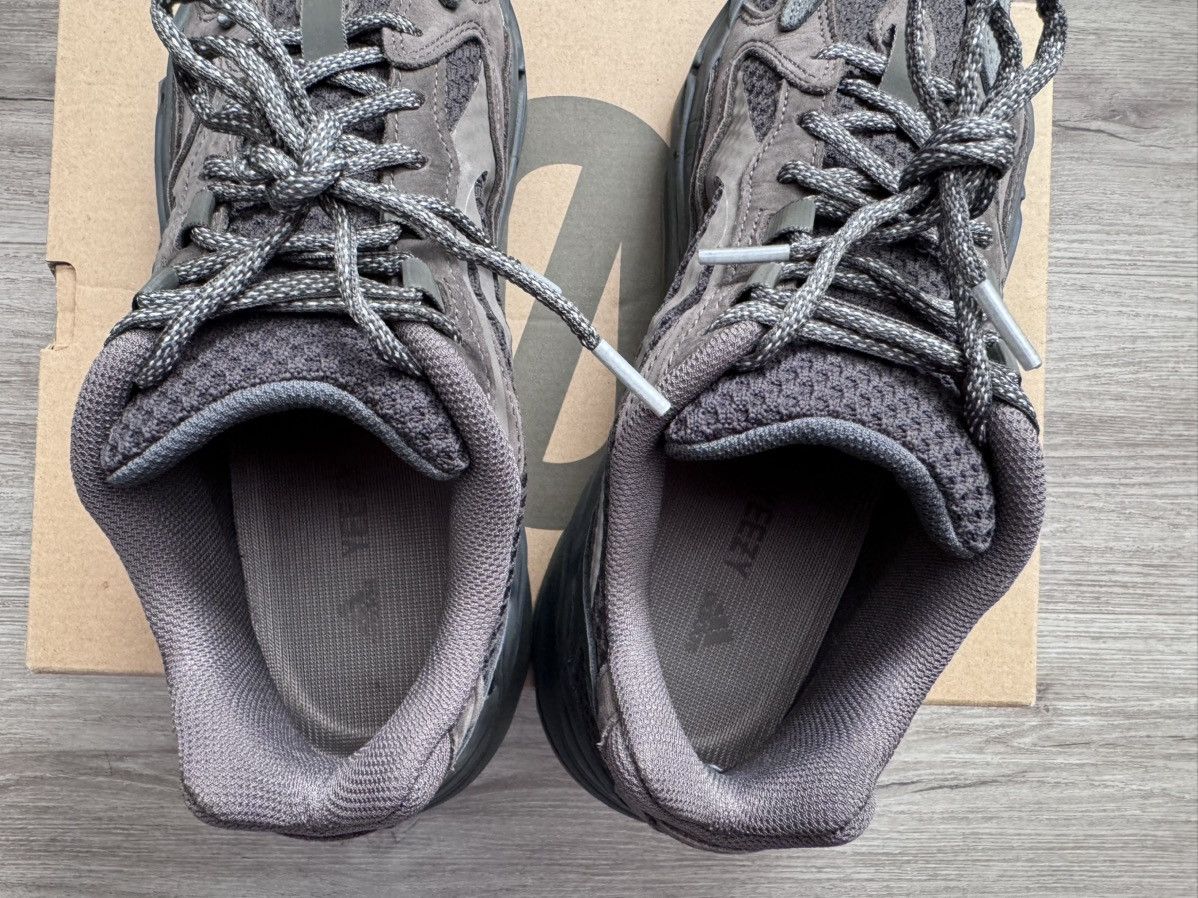 Adidas × Yeezy Yeezy Boost 700 V2 men size 9.5 Size US 9.5 / EU 42-43 - 8 Thumbnail