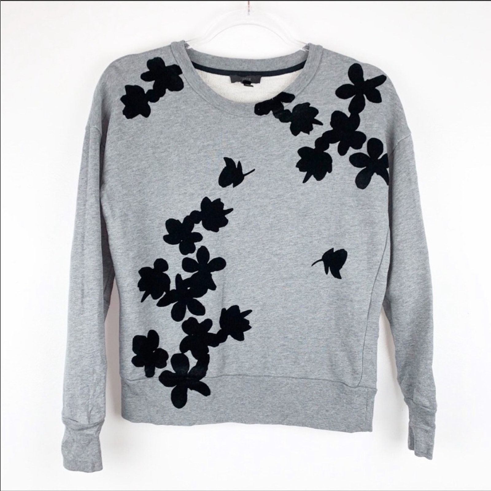 J.Crew J CREW Light Grey Black Floral Sweater Pullover Sweatshirt Size XXS / US 00 / IT 34 - 2 Thumbnail
