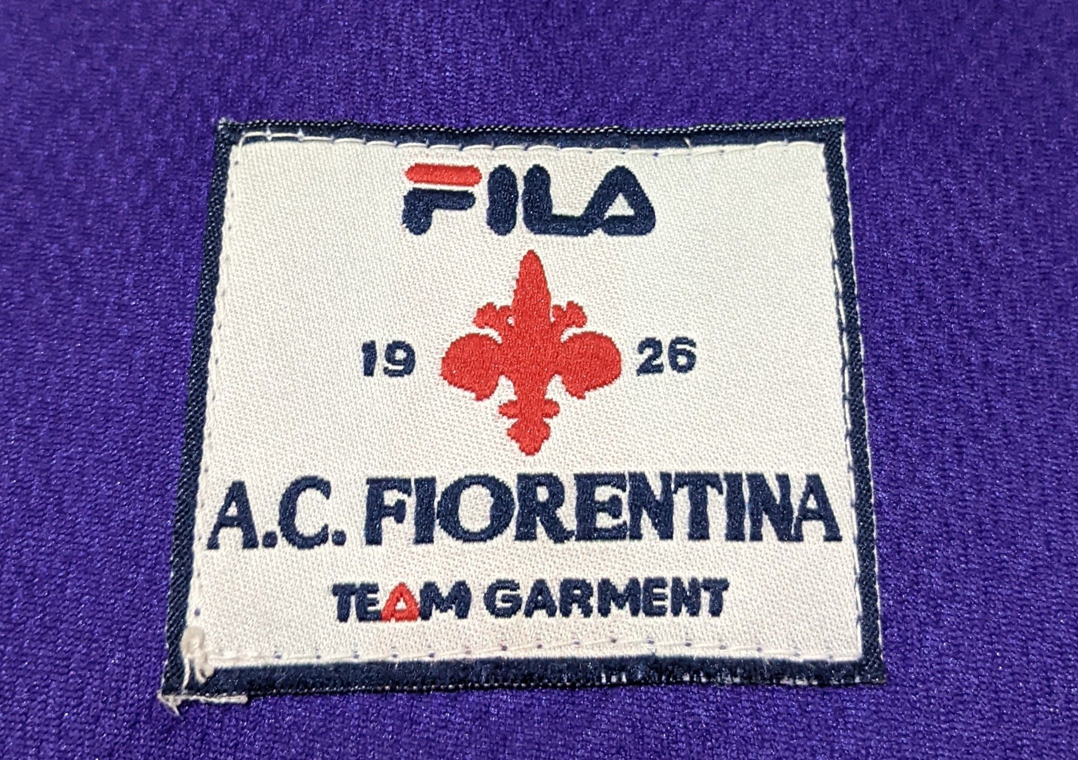 Fila Fiorentina home 1998 Batistuta Jersey football shirt Size US L / EU 52-54 / 3 - 5 Thumbnail