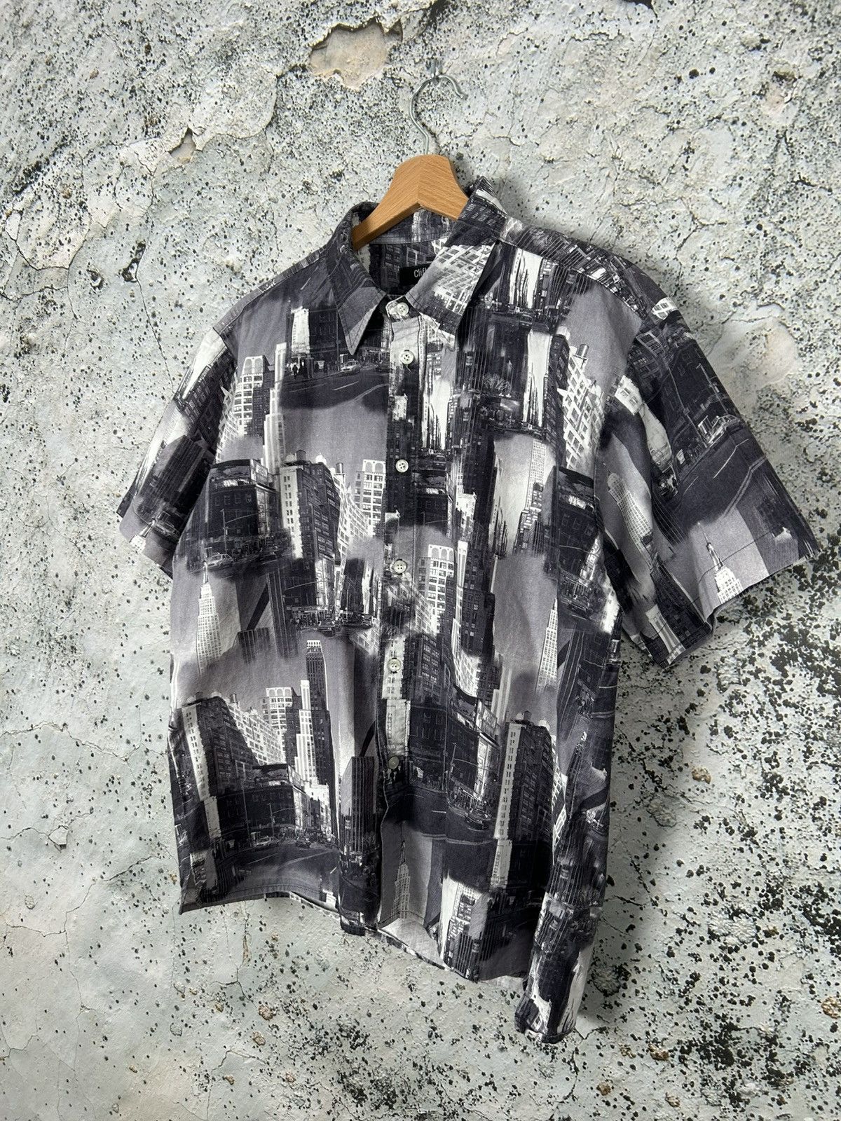 Japanese Brand Vintage Graphic Shirt Japanese Grunge Rock Punk Alternative Size US L / EU 52-54 / 3 - 2 Thumbnail