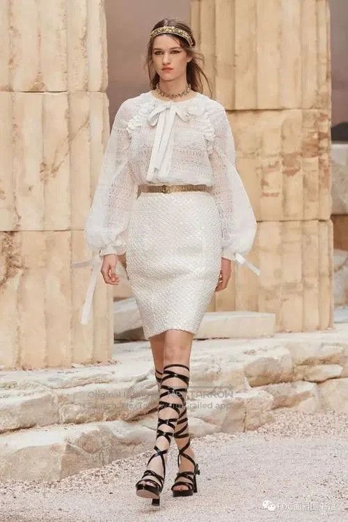 Chanel Chanel Heavy industry sequined skirt Size 24" / US 00 / IT 34 - 4 Thumbnail