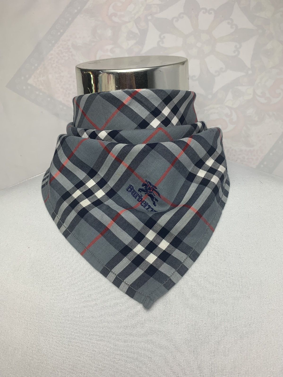Burberry Burberry Handkerchief / Neckerchief / Bandana Size ONE SIZE - 1 Thumbnail