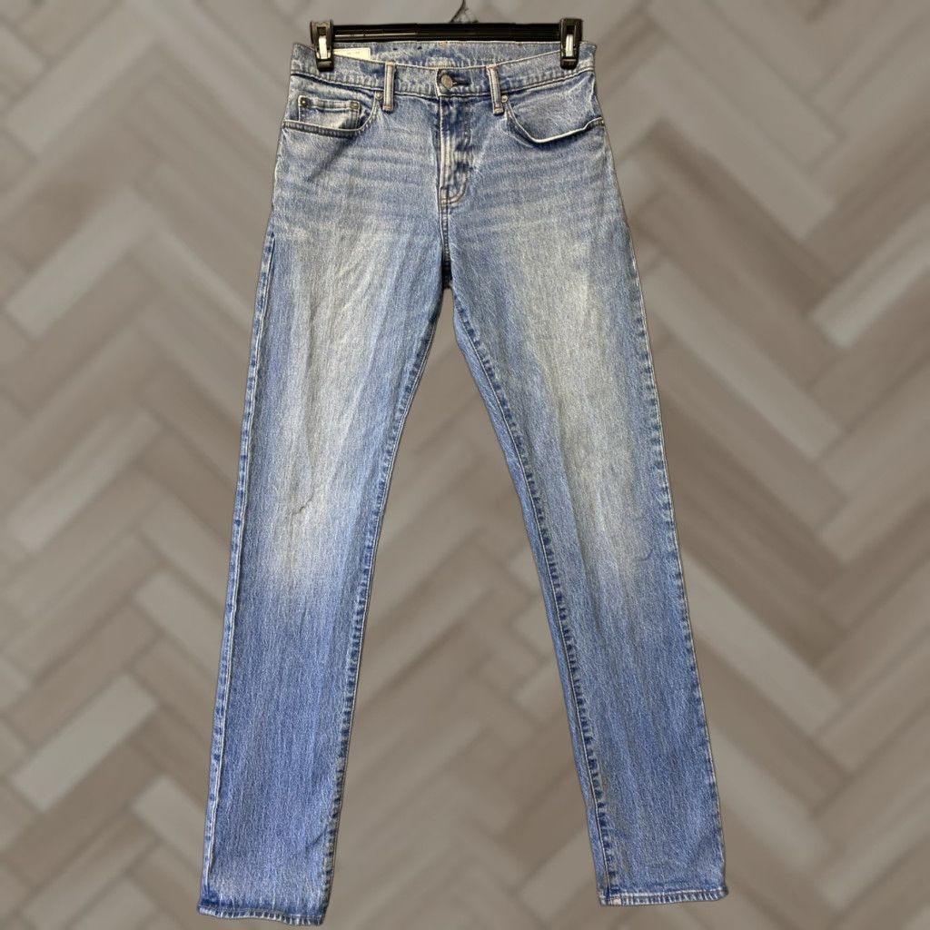 Gap NWOT Gap Athletic Fit Denim Jeans Mens 30x34 Blue Flat Front Size US 30 / EU 46 - 1 Thumbnail