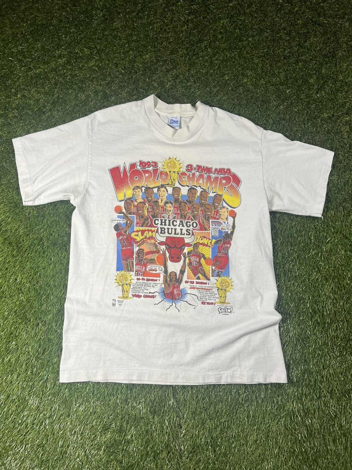 Salem Sportswear Vintage 90’s Salem Sports Chicago Bulls Caricature Comic Tee Size US L / EU 52-54 / 3 - 1 Thumbnail