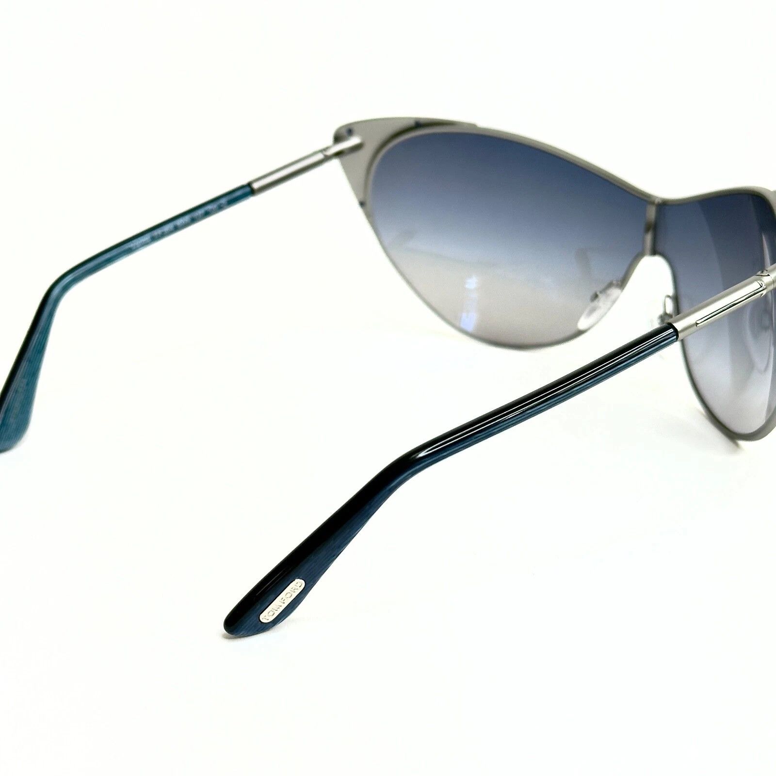 New Authentic Tom Ford Vanda FT0364-80Z-00 Cat-Eye Sunglasses TOM FORD FT0364-01B Vanda Sunglasses Gray Gradient Lens main image 2